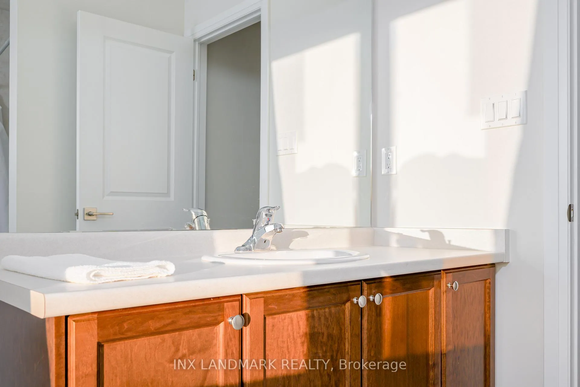 Photo 39 of 3727 Lakepoint Drive, Severn, West Shore — HOMEH