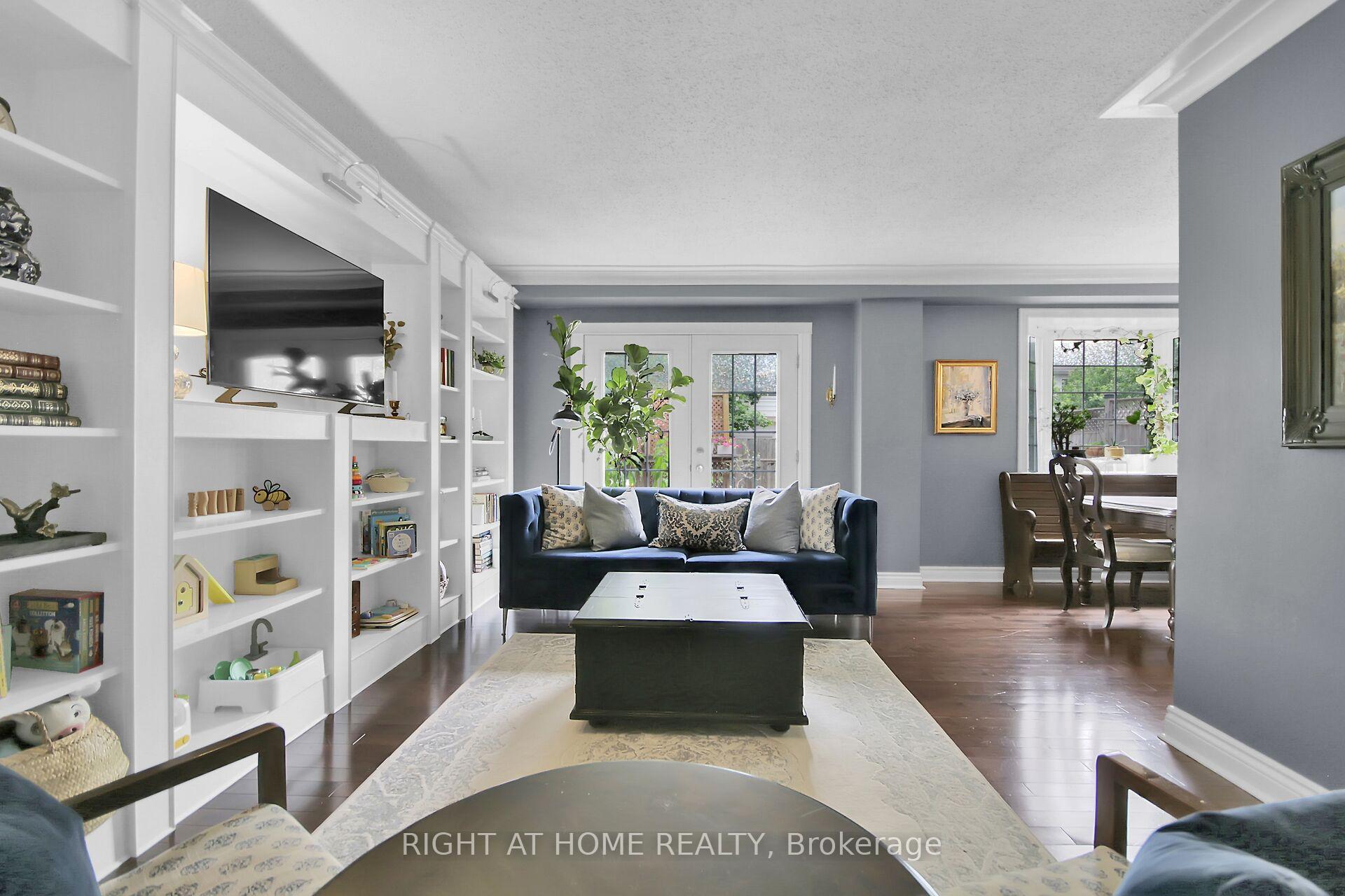 Photo 8 of 26 Grady Crescent, Ottawa, Sheahan Estates/Trend Village — HOMEH
