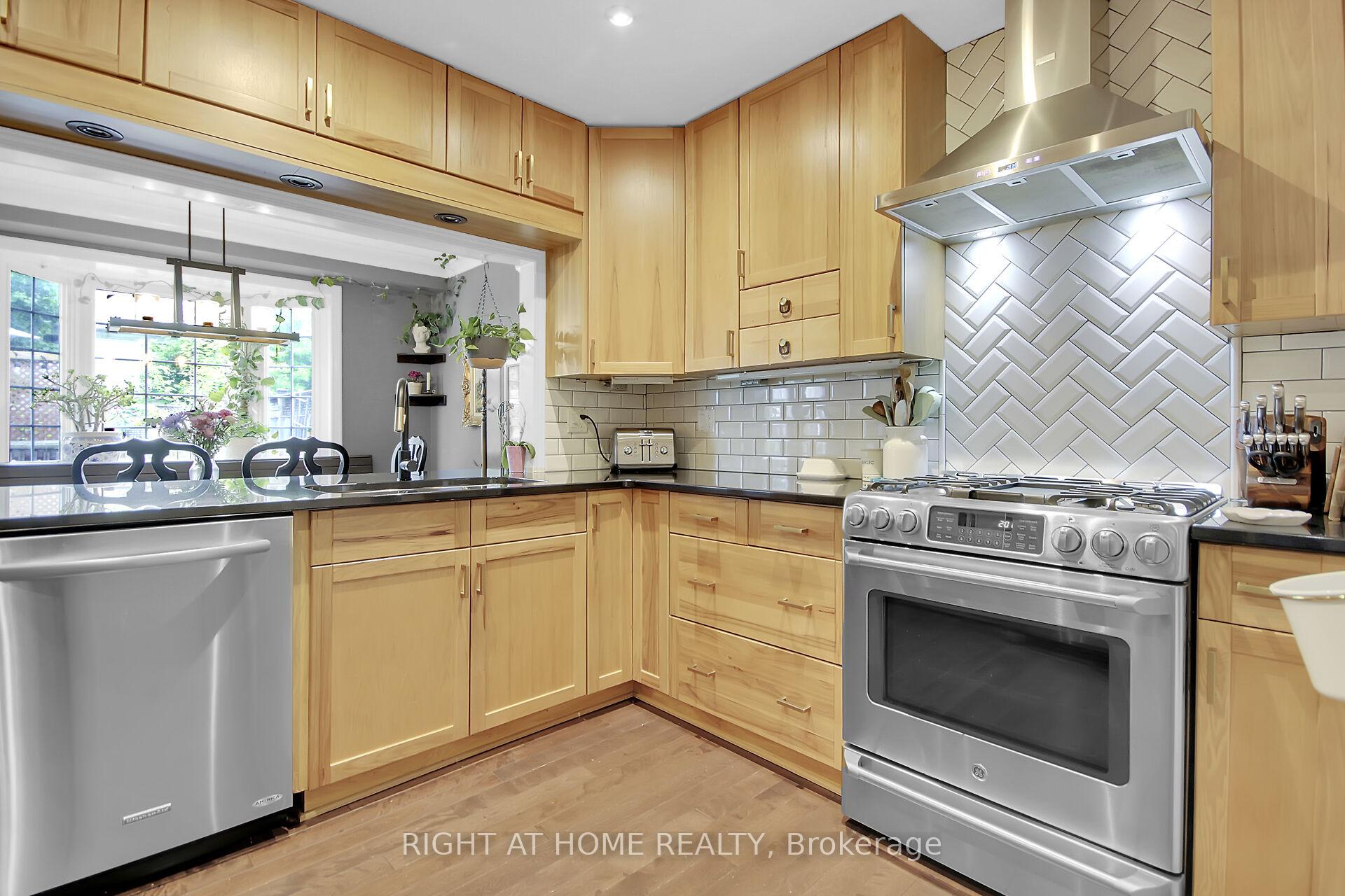 Photo 20 of 26 Grady Crescent, Ottawa, Sheahan Estates/Trend Village — HOMEH