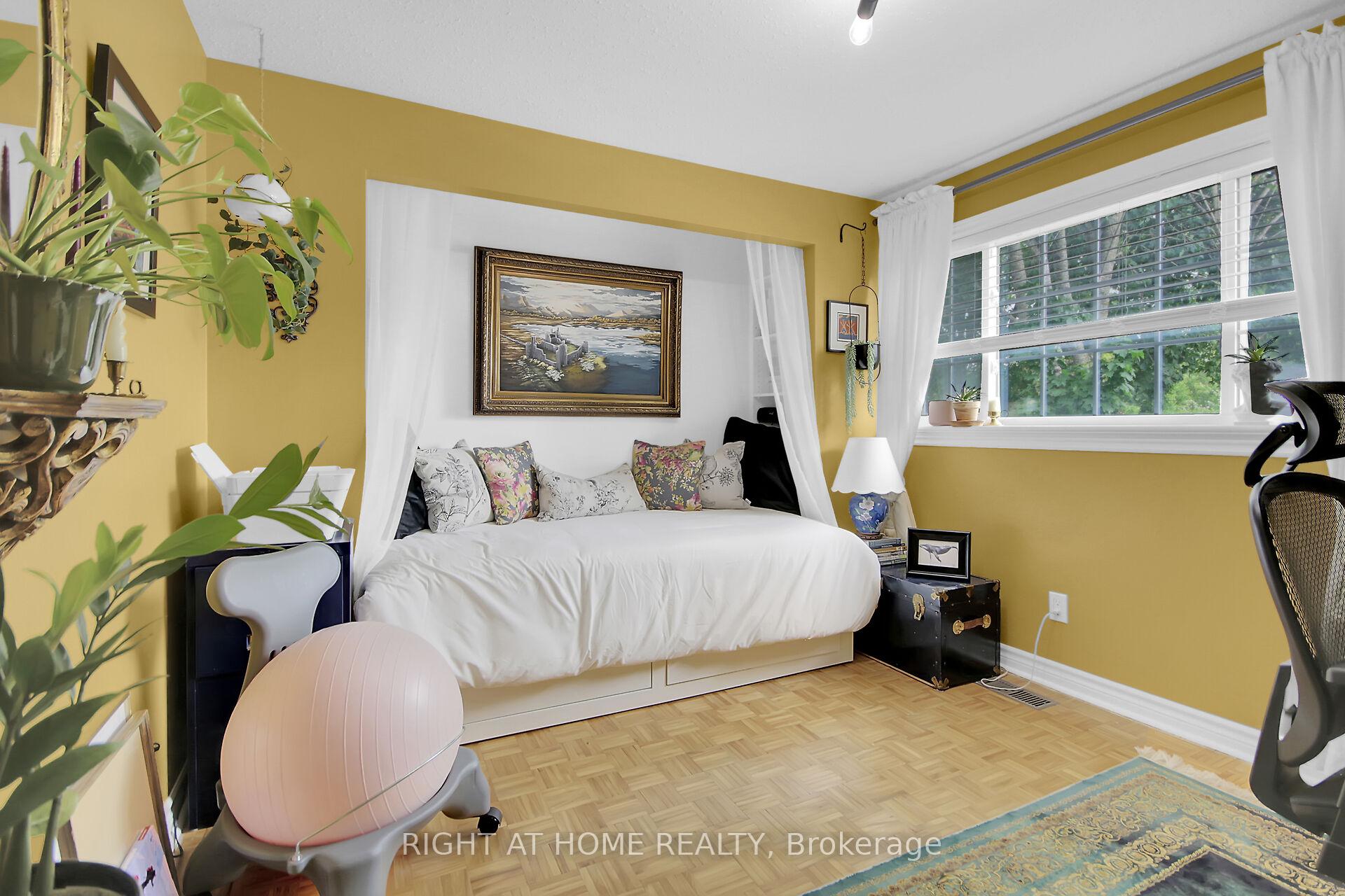 Photo 31 of 26 Grady Crescent, Ottawa, Sheahan Estates/Trend Village — HOMEH