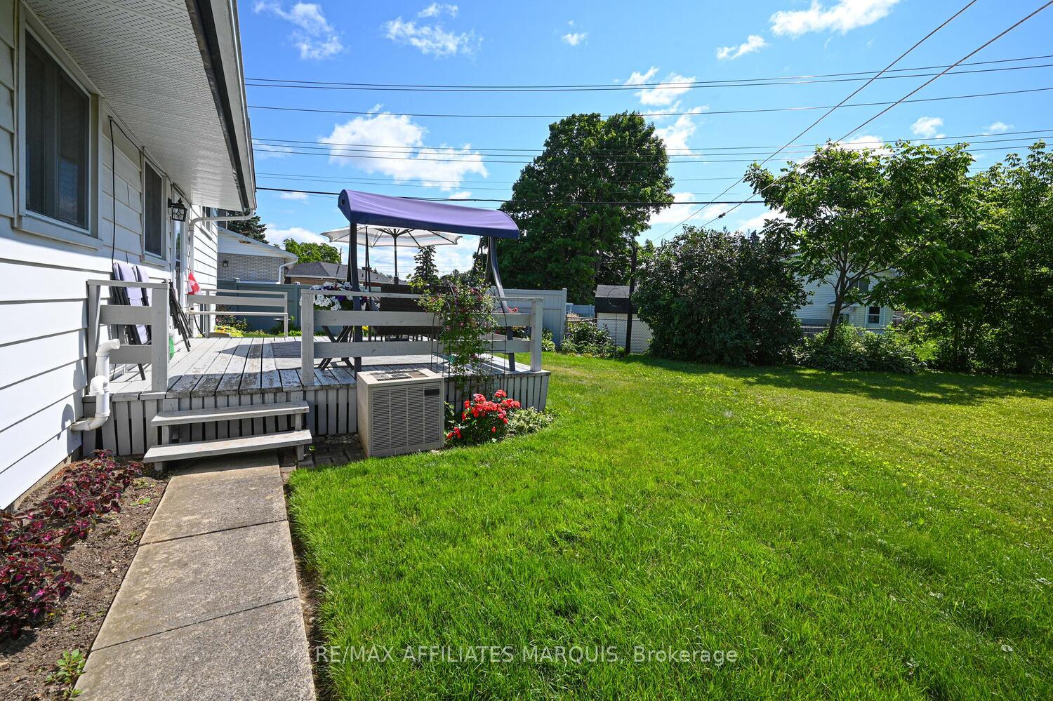 Photo 1 of 5 Ross Street W, Smiths Falls — HOMEH