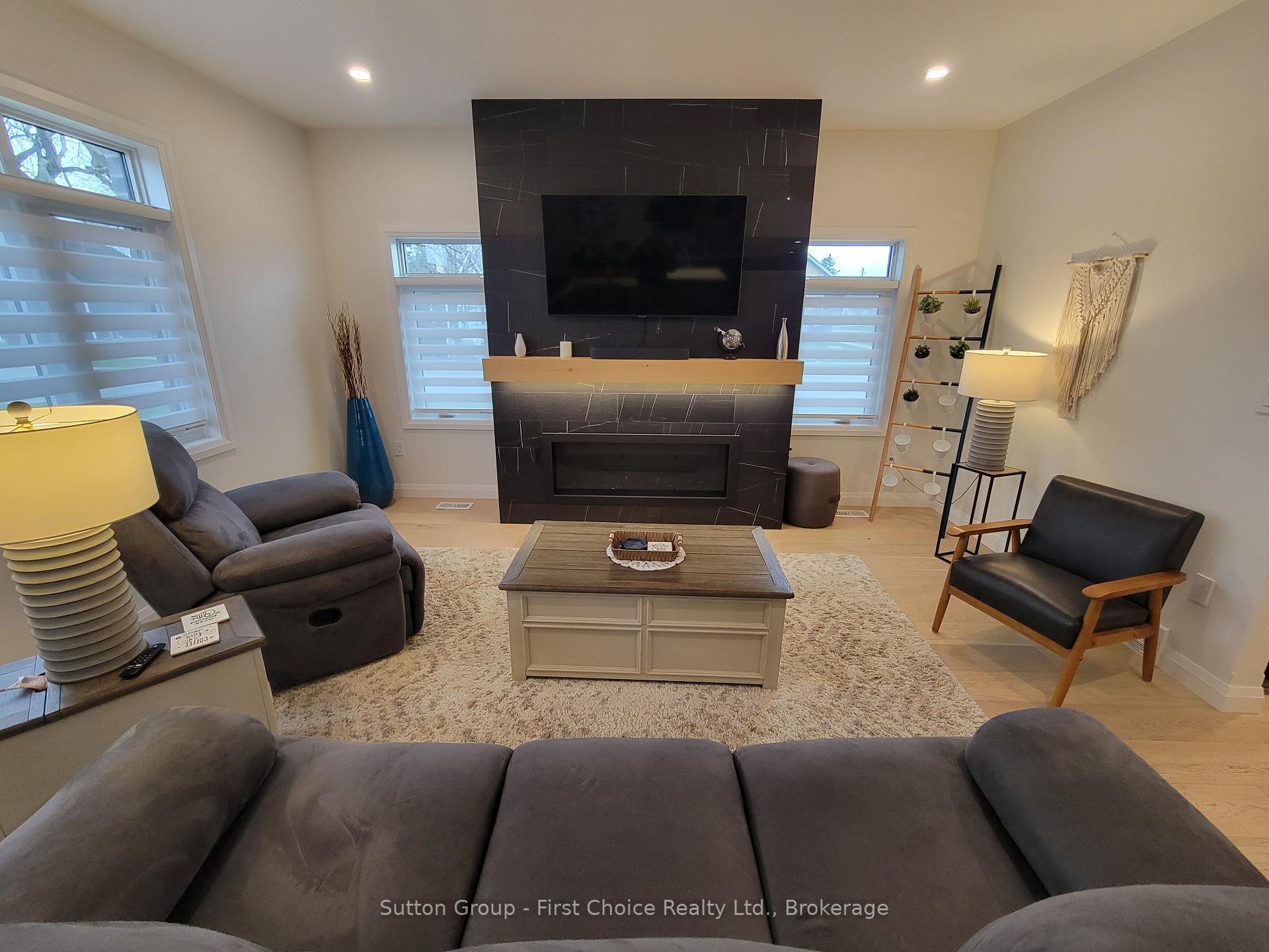 Photo 5 of 533 Albert Street, South Huron, Exeter — HOMEH