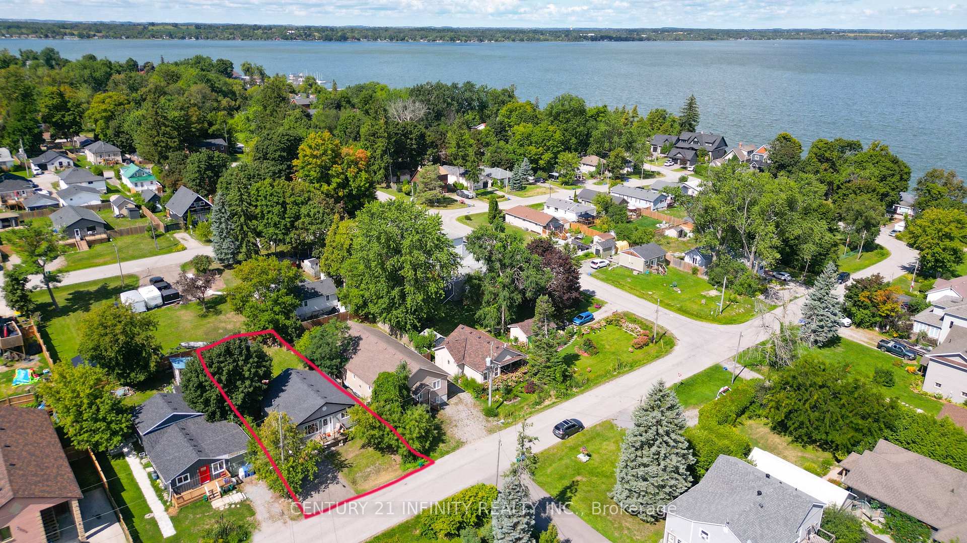 Photo 2 of 16 Park Street, Scugog, Rural Scugog — HOMEH