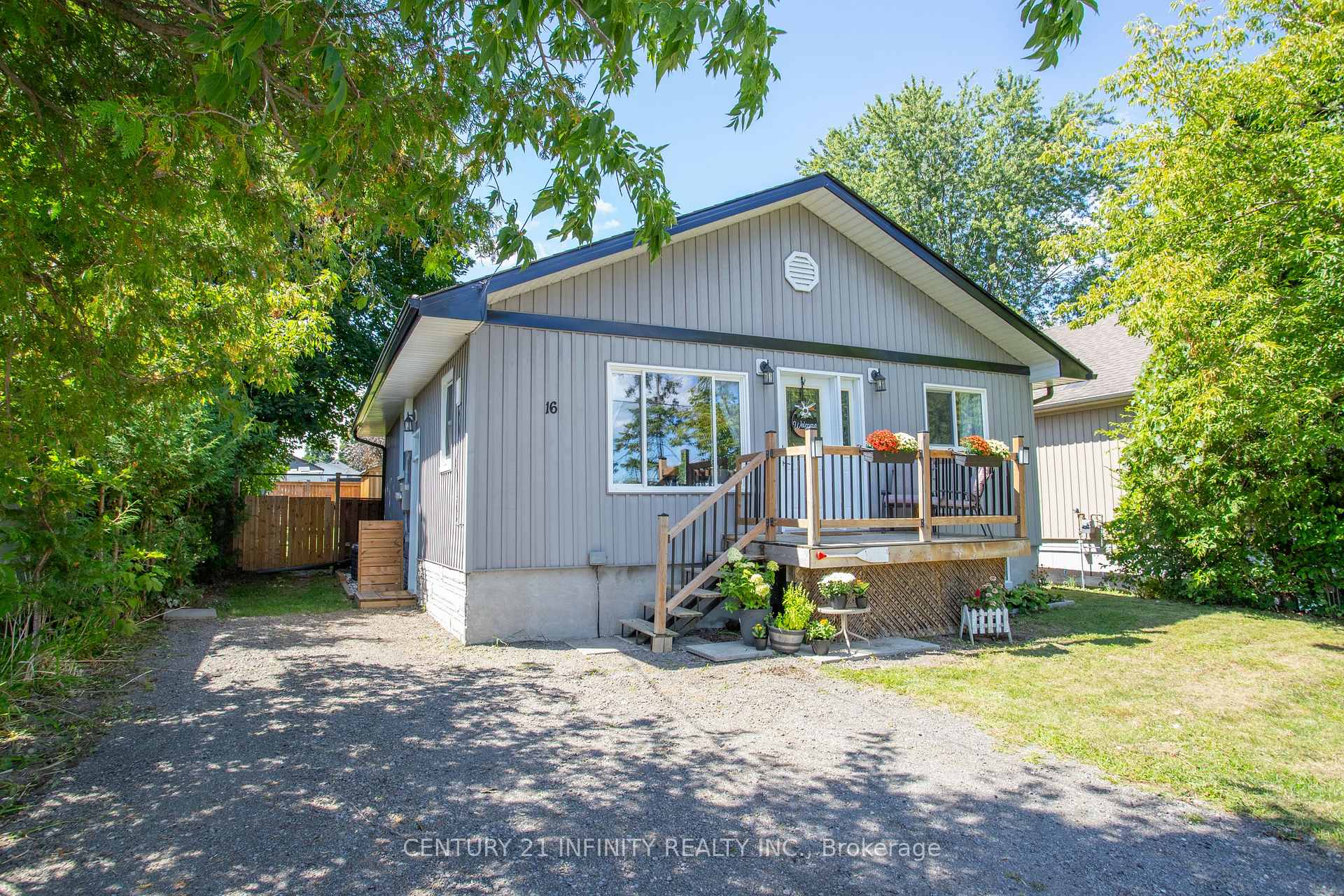 Photo 3 of 16 Park Street, Scugog, Rural Scugog — HOMEH