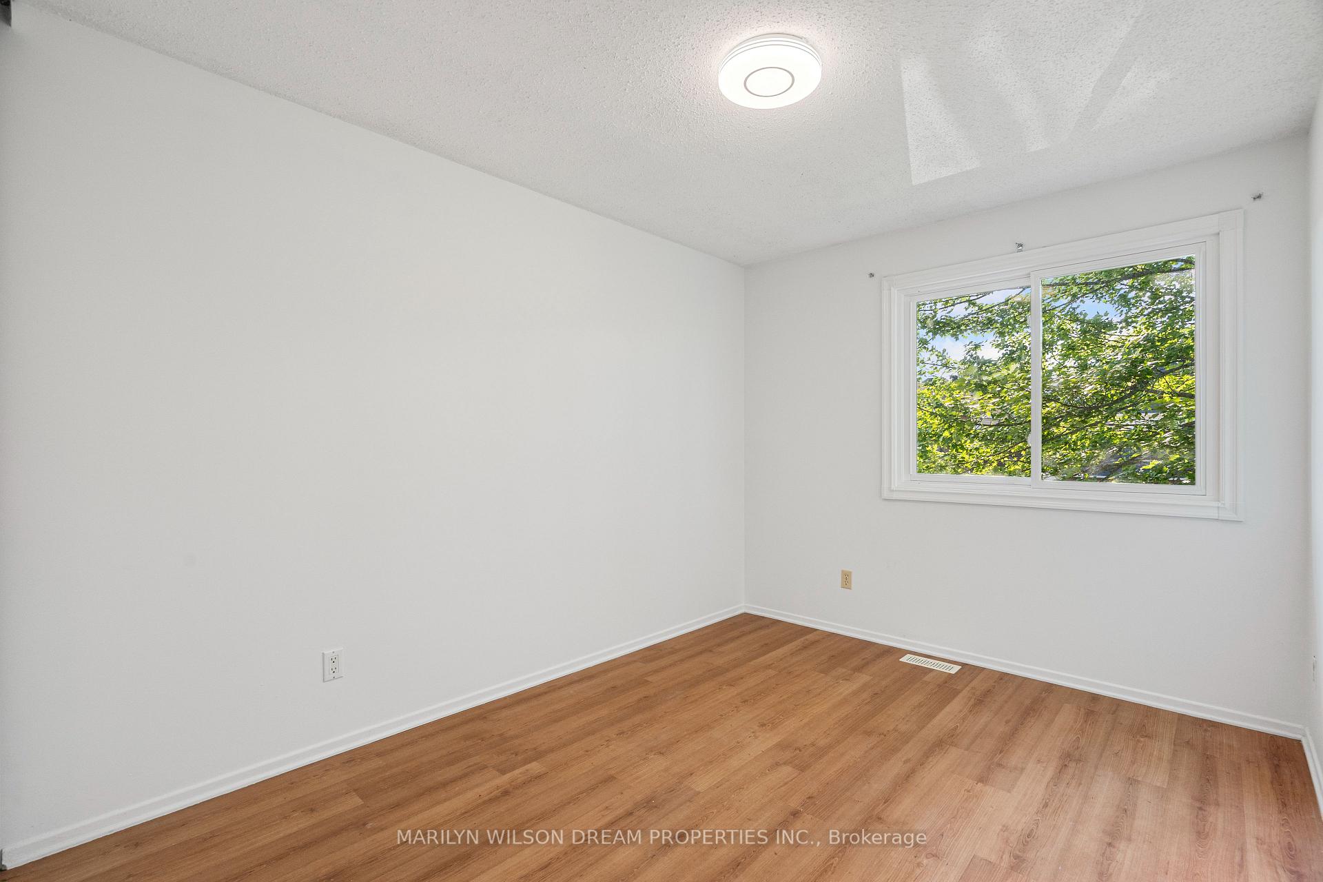 Photo 24 of 105 Chartwell Avenue, Ottawa, Craig Henry/Woodvale — HOMEH
