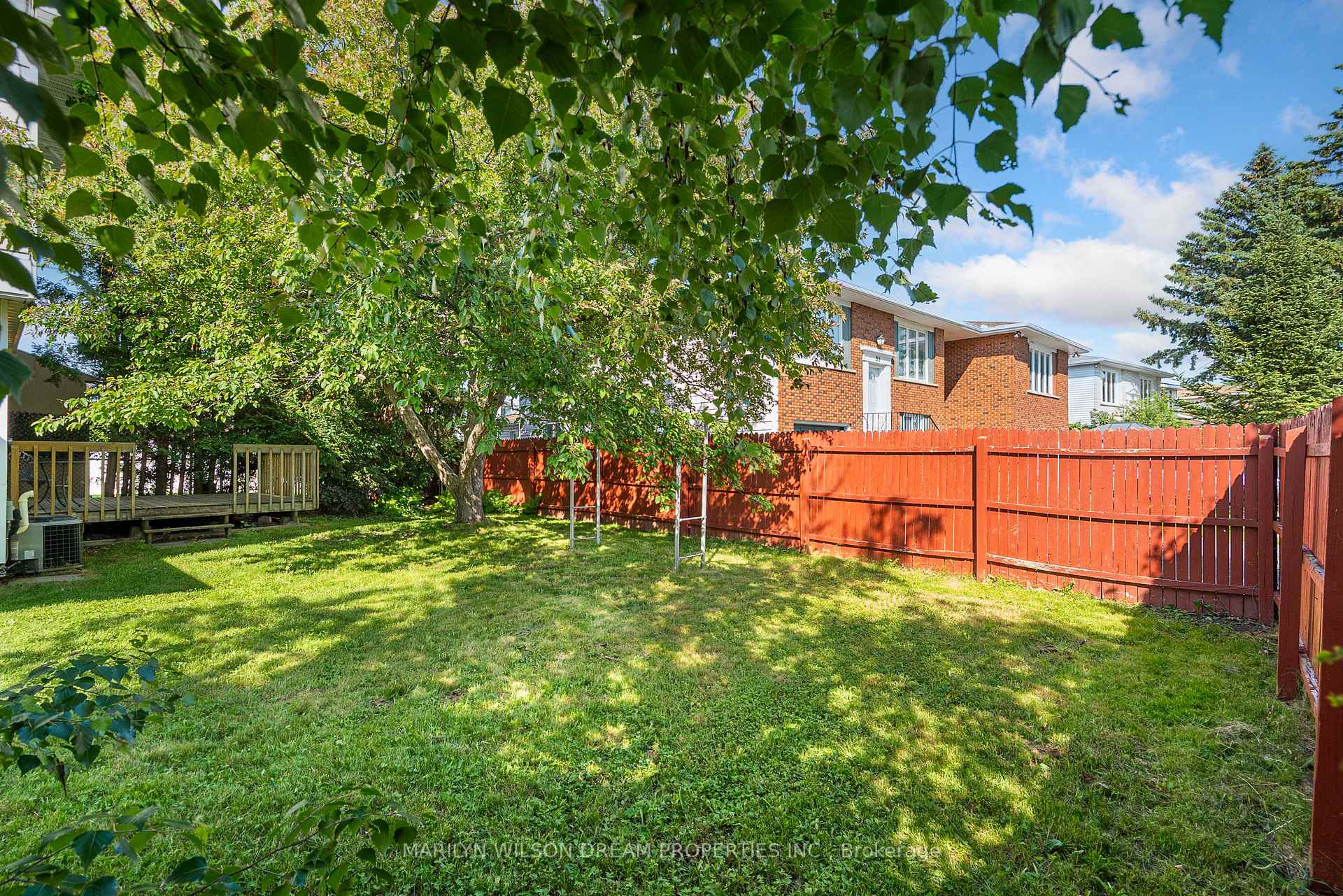 Photo 31 of 105 Chartwell Avenue, Ottawa, Craig Henry/Woodvale — HOMEH