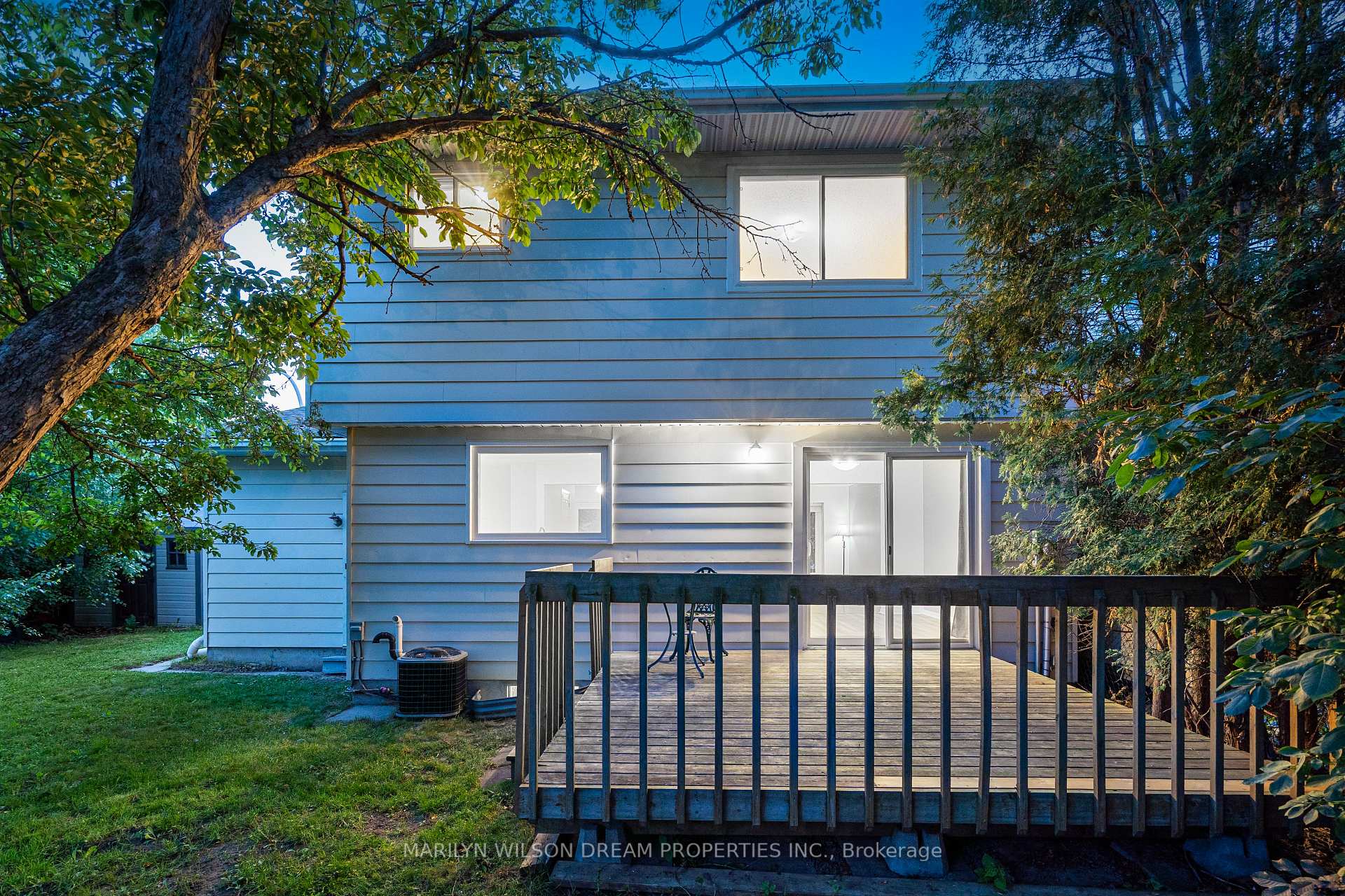 Photo 32 of 105 Chartwell Avenue, Ottawa, Craig Henry/Woodvale — HOMEH