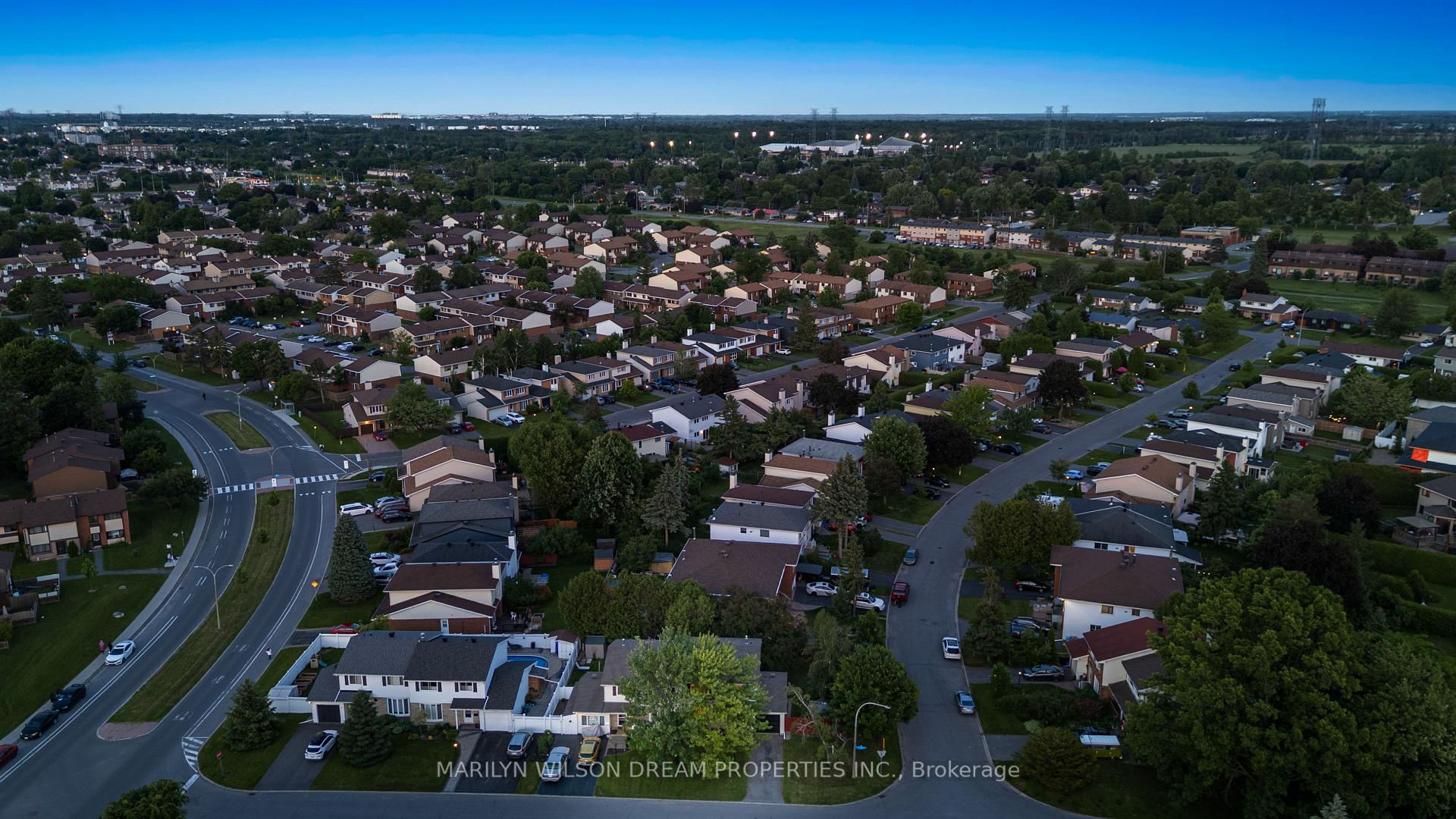 Photo 35 of 105 Chartwell Avenue, Ottawa, Craig Henry/Woodvale — HOMEH
