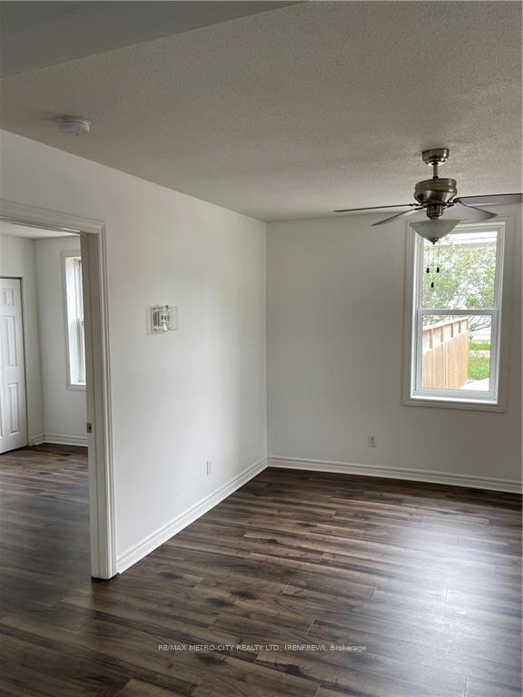 Photo 3 of 146 Patrick Avenue, Renfrew — HOMEH