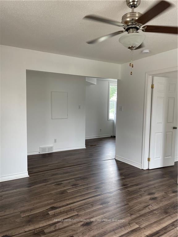 Photo 8 of 146 Patrick Avenue, Renfrew — HOMEH