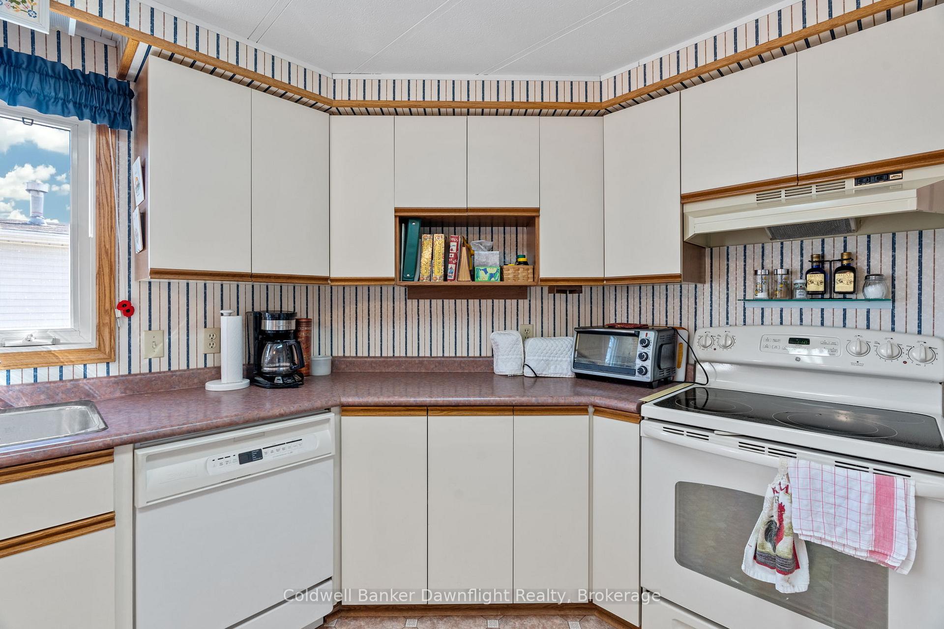 Photo 17 of 46 Redford Drive, South Huron, Exeter — HOMEH