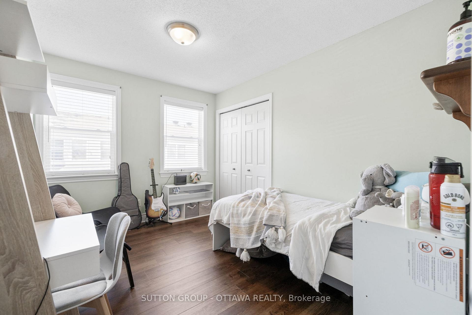 Photo 14 of 124 Monterey Drive, Ottawa, Leslie Park — HOMEH