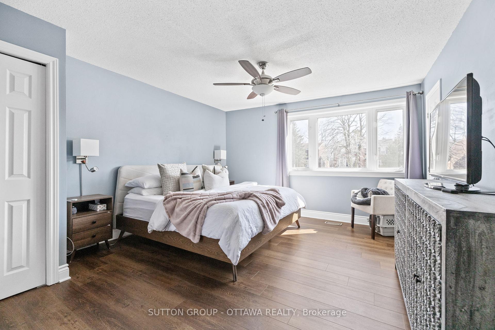 Photo 16 of 124 Monterey Drive, Ottawa, Leslie Park — HOMEH