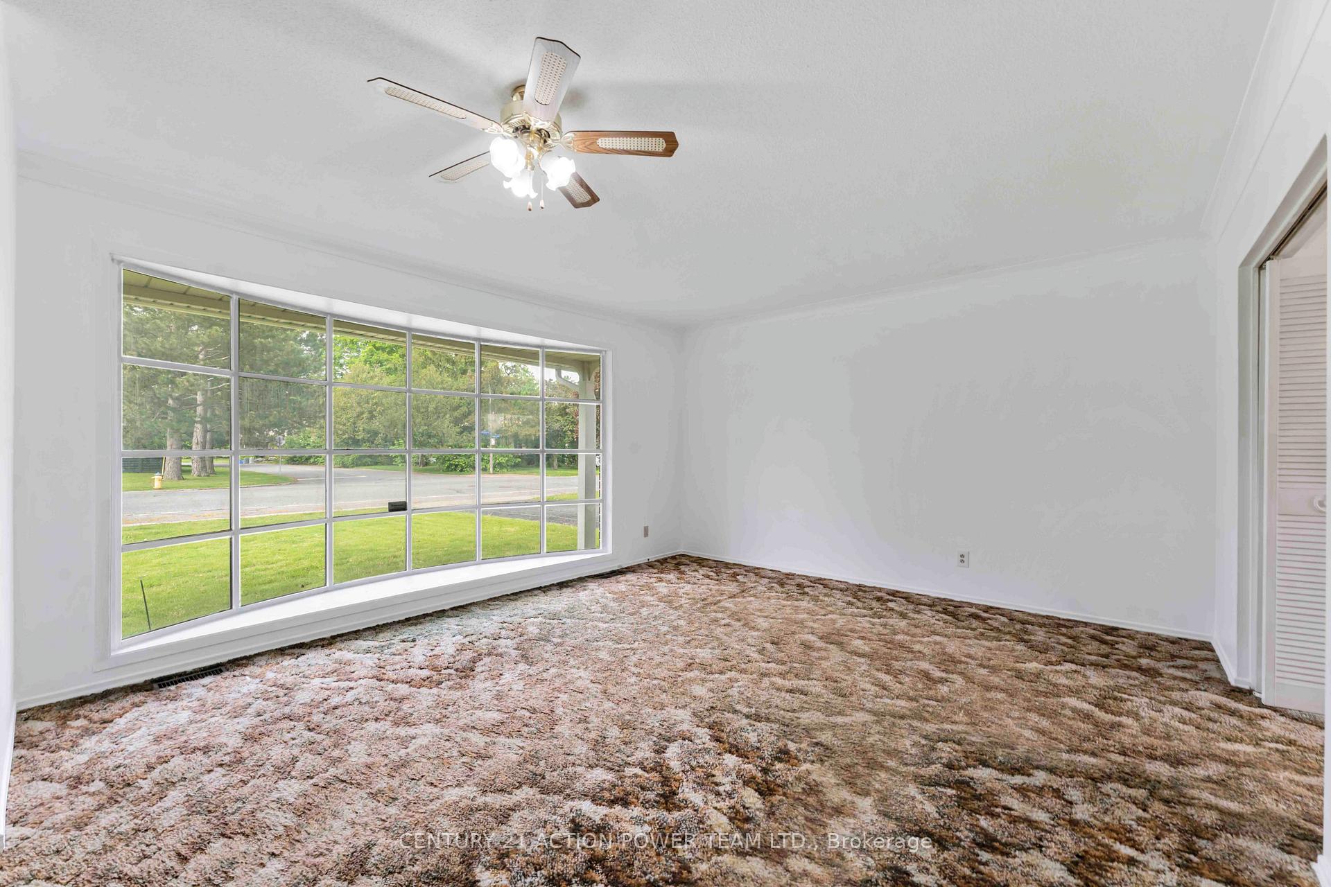 Photo 4 of 229 McClellan Road, Ottawa, Arlington Woods — HOMEH