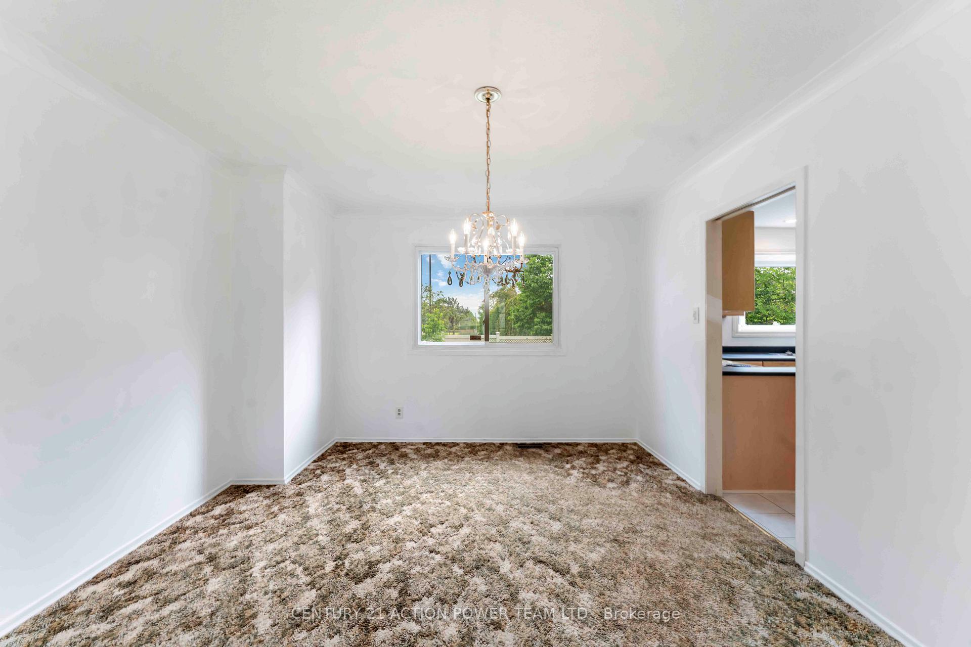 Photo 9 of 229 McClellan Road, Ottawa, Arlington Woods — HOMEH