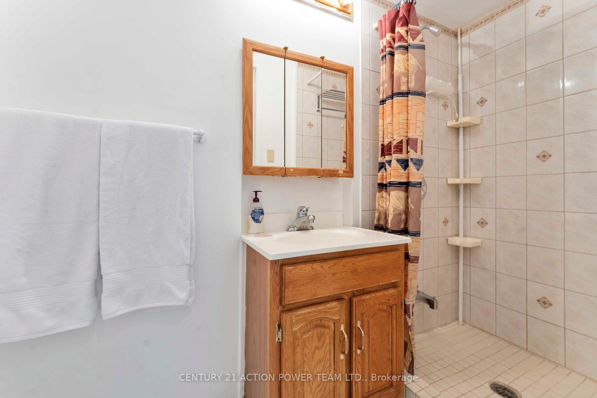 Photo 17 of 229 McClellan Road, Ottawa, Arlington Woods — HOMEH