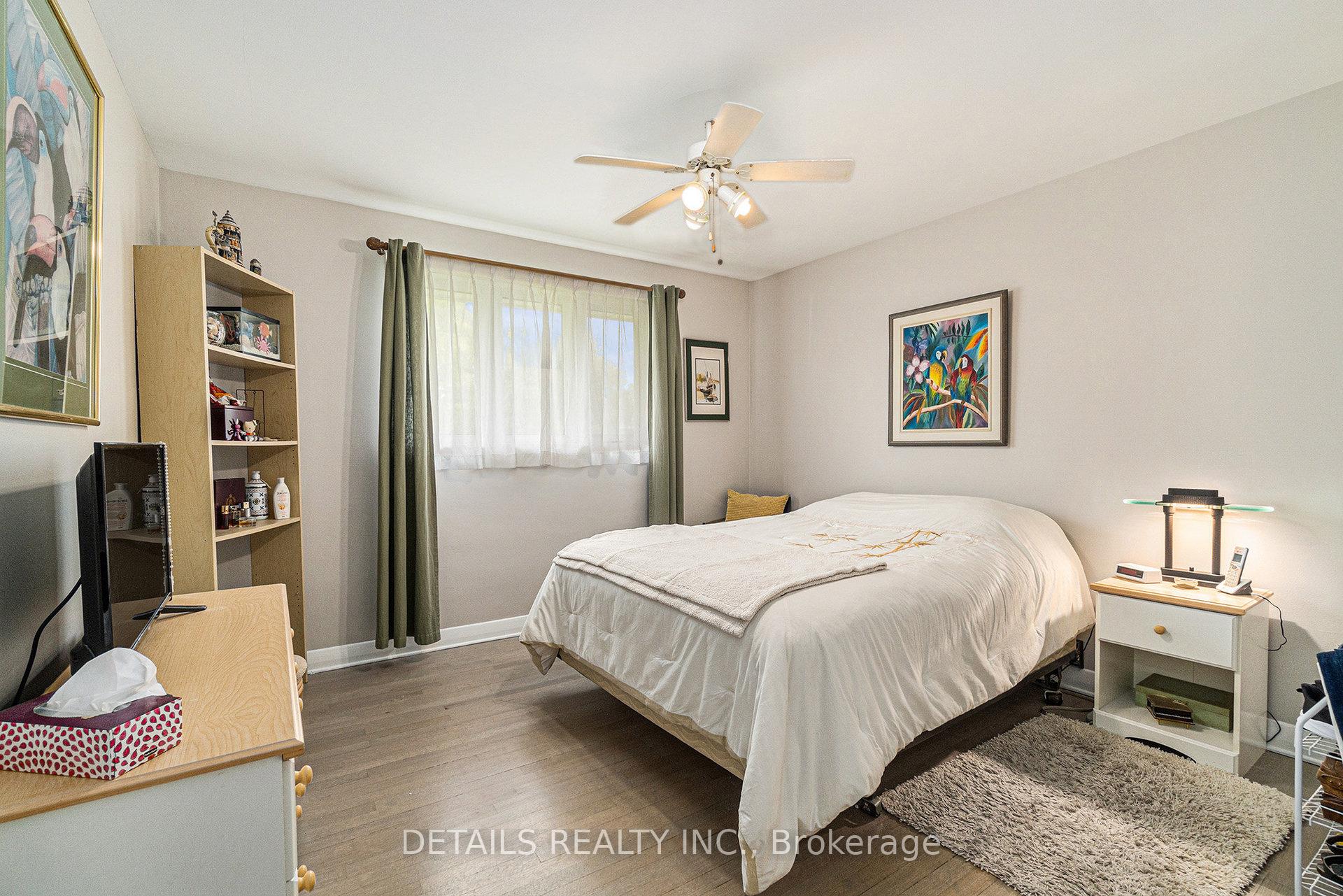 Photo 11 of 39 Roundhay Drive, Ottawa, Manordale — HOMEH