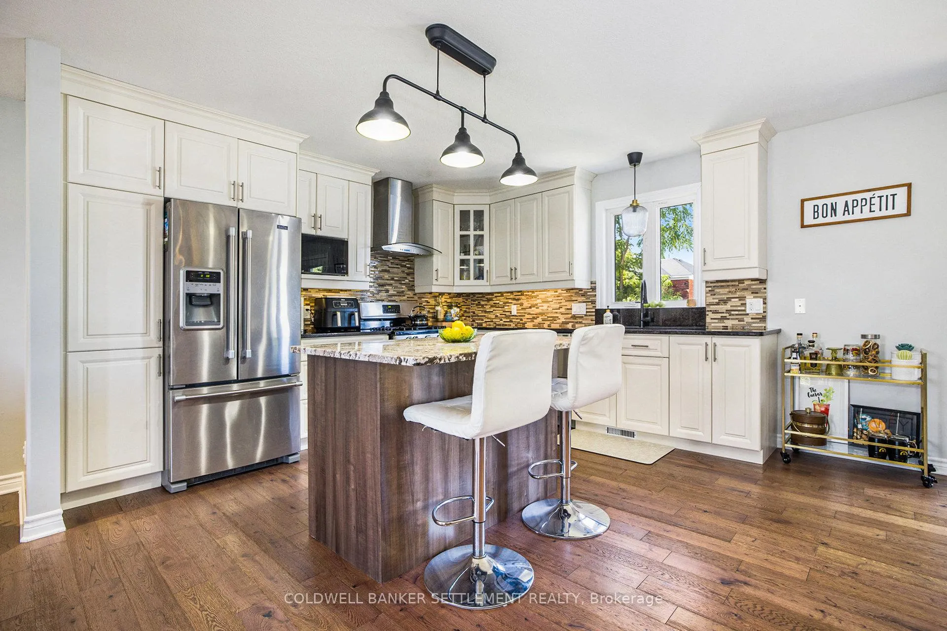 Photo 7 of 14 McDonald Street, Smiths Falls — HOMEH