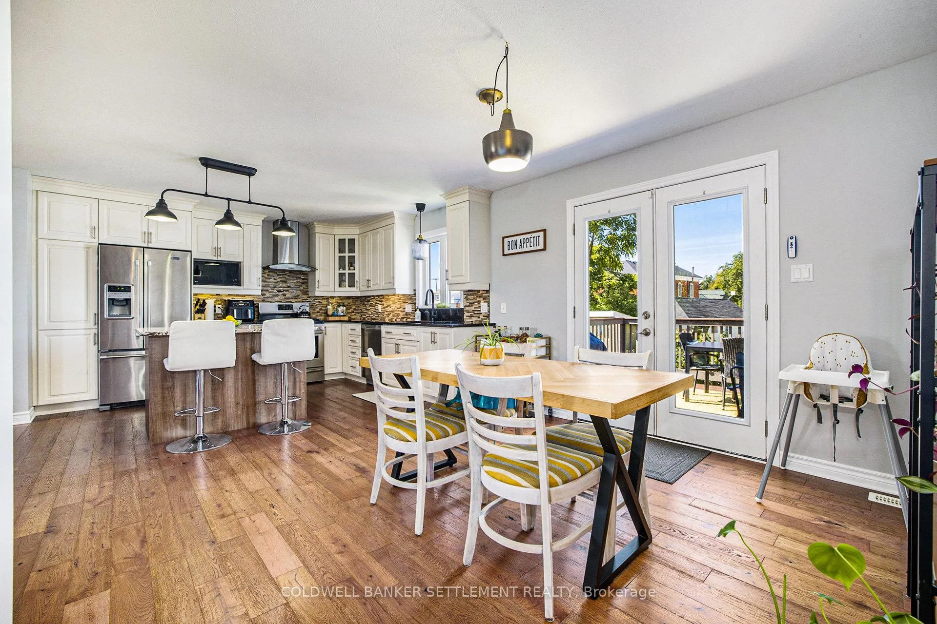 Photo 12 of 14 McDonald Street, Smiths Falls — HOMEH