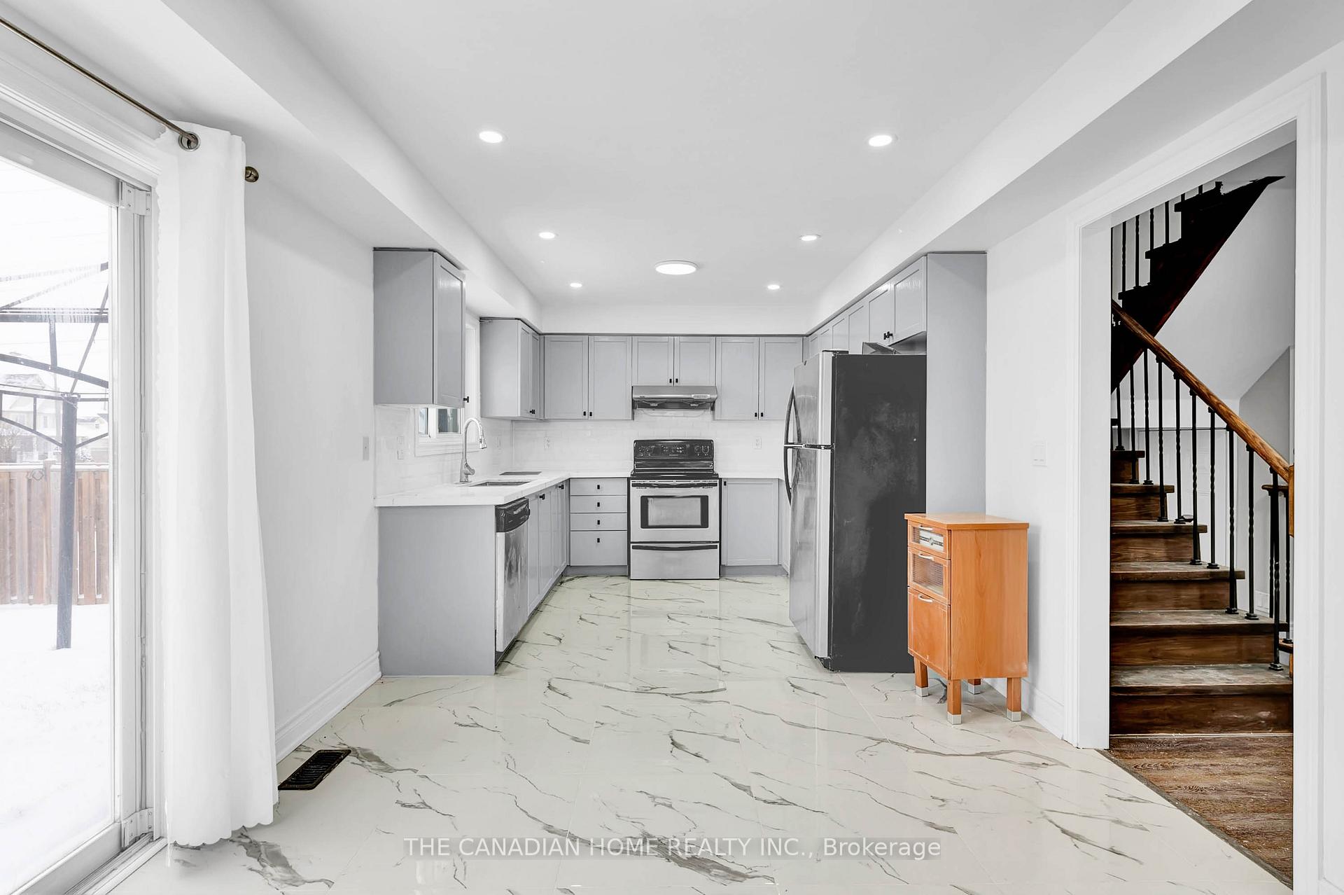 Photo 8 of 415 Orvis Crescent, Shelburne — HOMEH