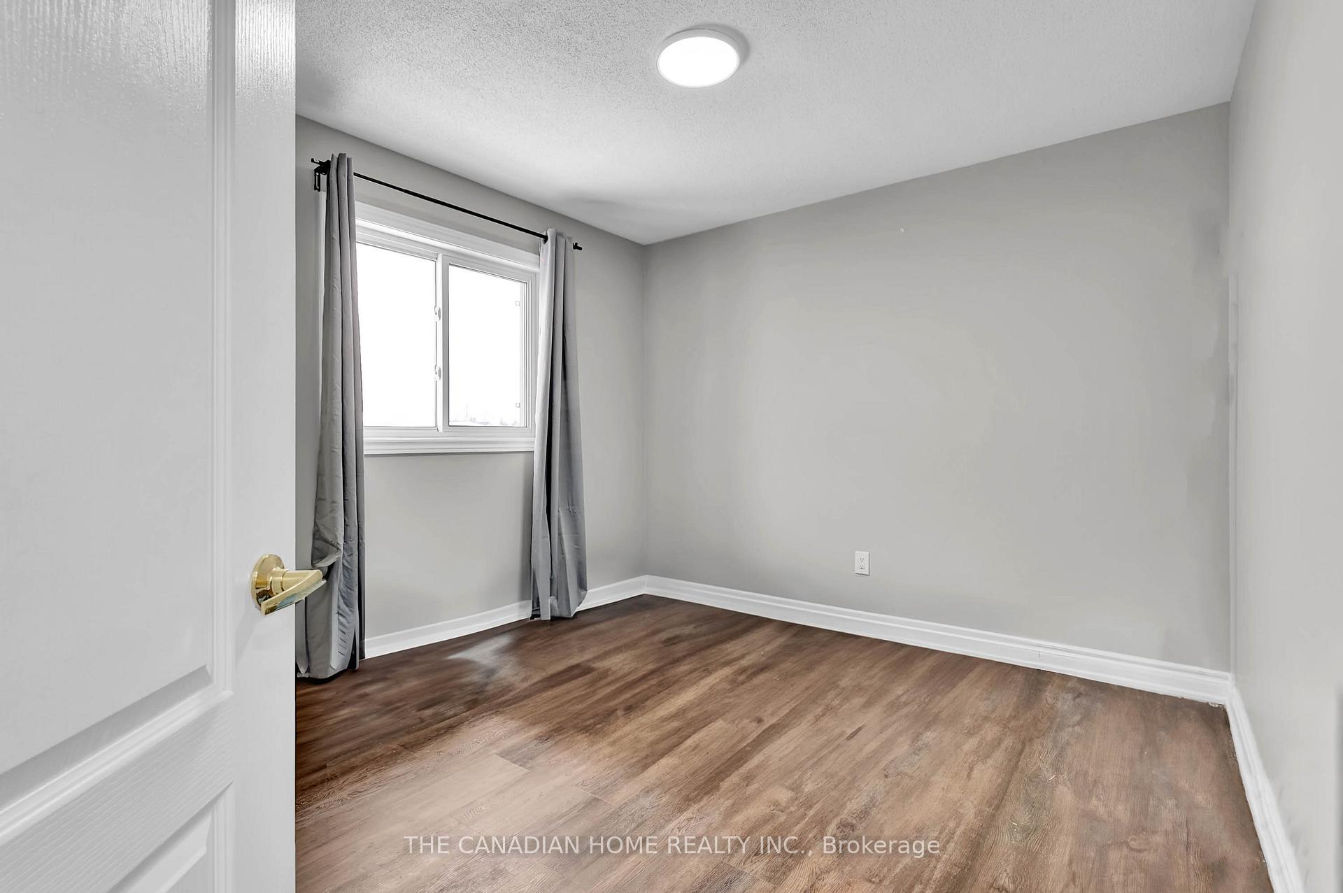 Photo 19 of 415 Orvis Crescent, Shelburne — HOMEH