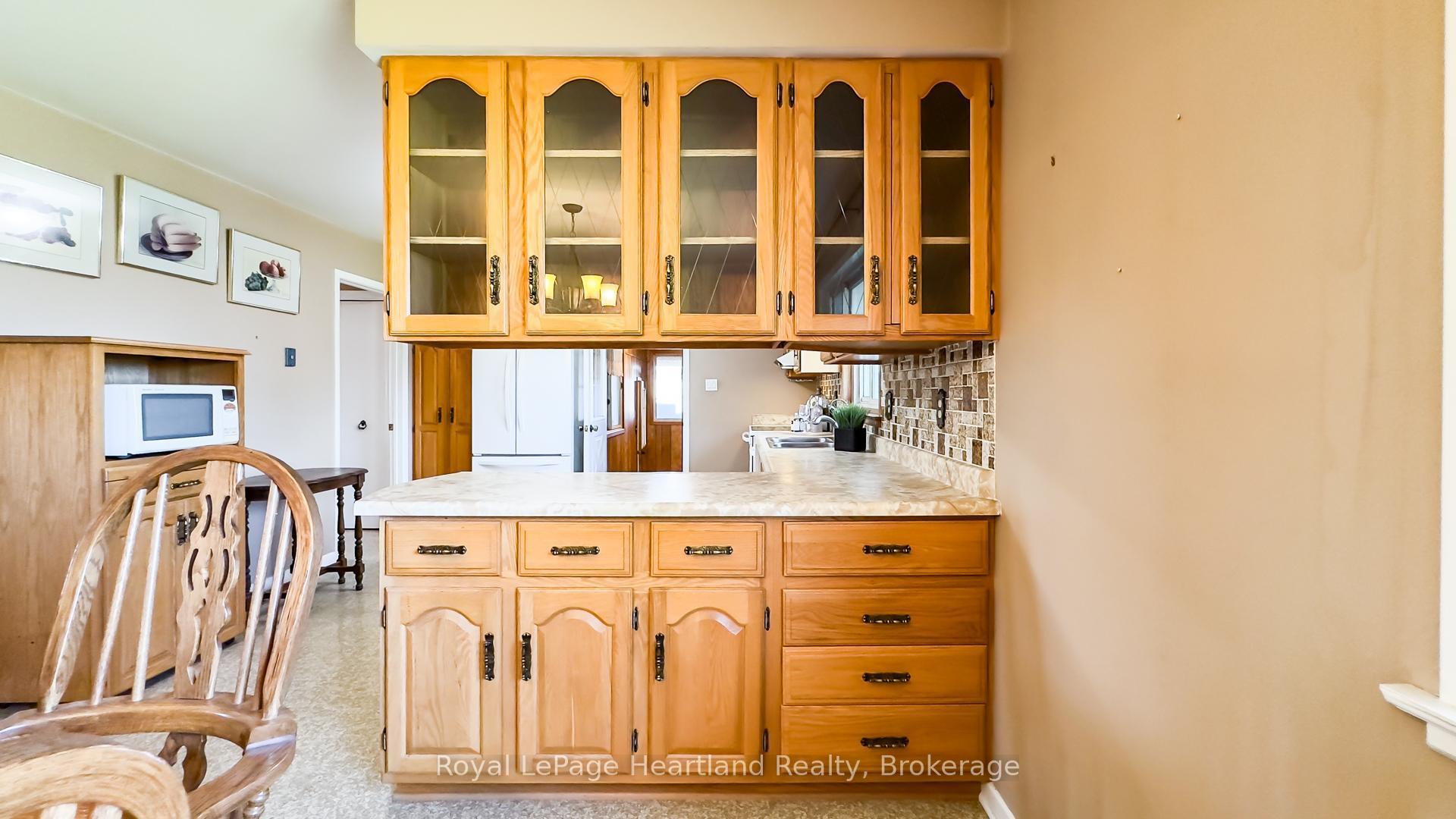 Photo 11 of 42534 Kirkton Road, South Huron, Usborne — HOMEH