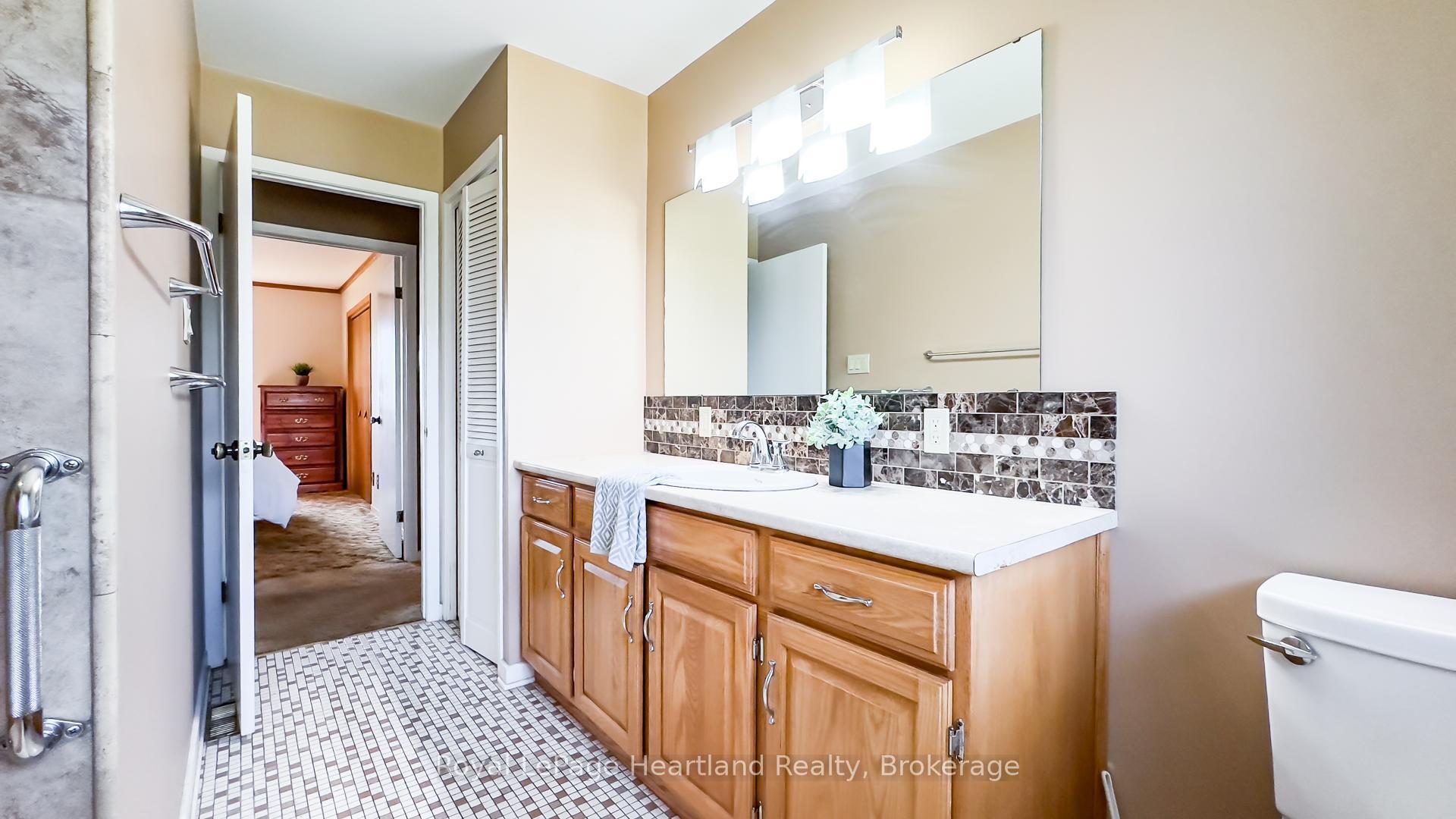 Photo 20 of 42534 Kirkton Road, South Huron, Usborne — HOMEH