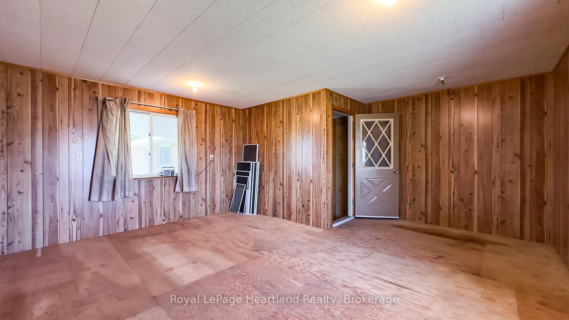 Photo 32 of 42534 Kirkton Road, South Huron, Usborne — HOMEH