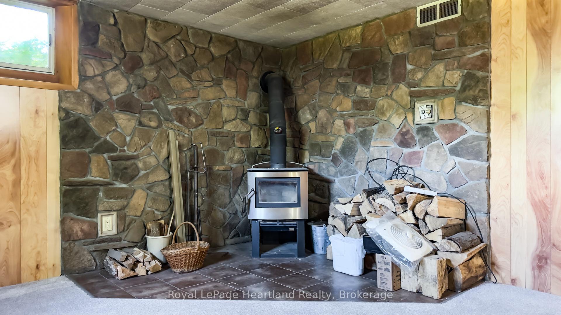 Photo 39 of 42534 Kirkton Road, South Huron, Usborne — HOMEH