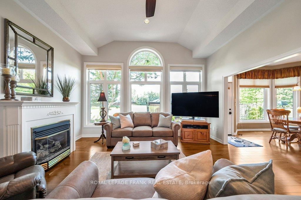 Photo 8 of 11 Cawkers Cove Road, Scugog, Port Perry — HOMEH