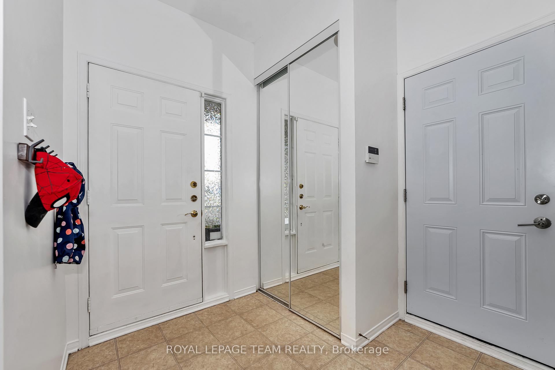 Photo 3 of 44 Chartwell Avenue, Ottawa, Craig Henry/Woodvale — HOMEH