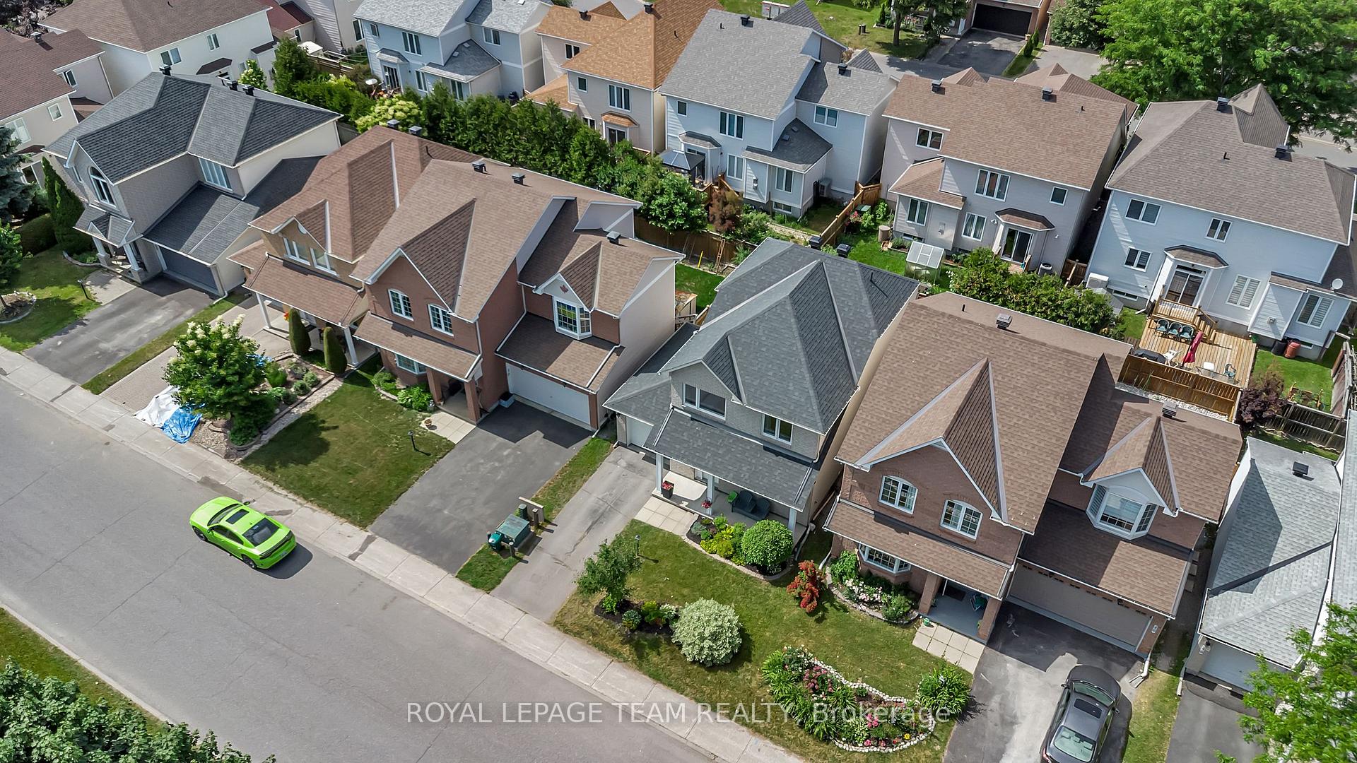 Photo 28 of 44 Chartwell Avenue, Ottawa, Craig Henry/Woodvale — HOMEH