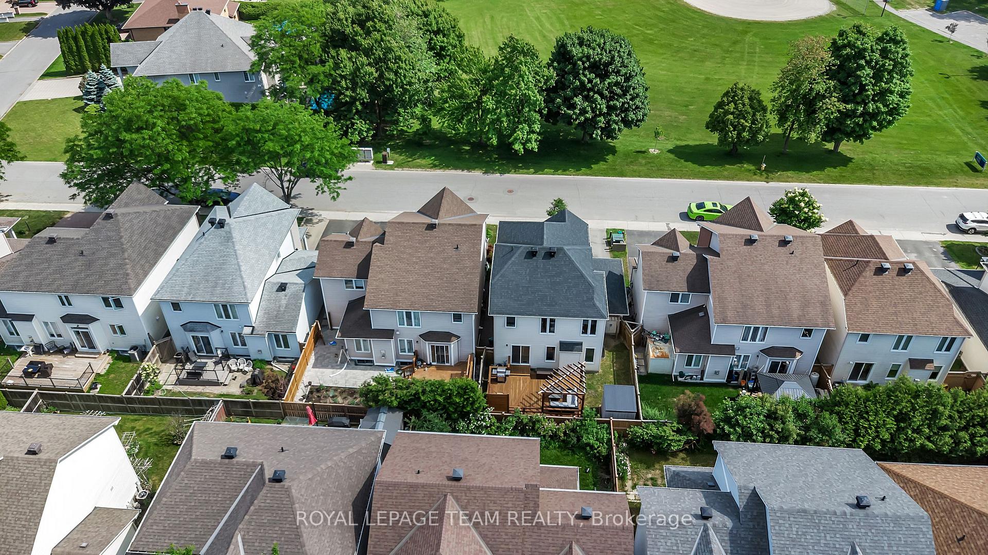 Photo 32 of 44 Chartwell Avenue, Ottawa, Craig Henry/Woodvale — HOMEH