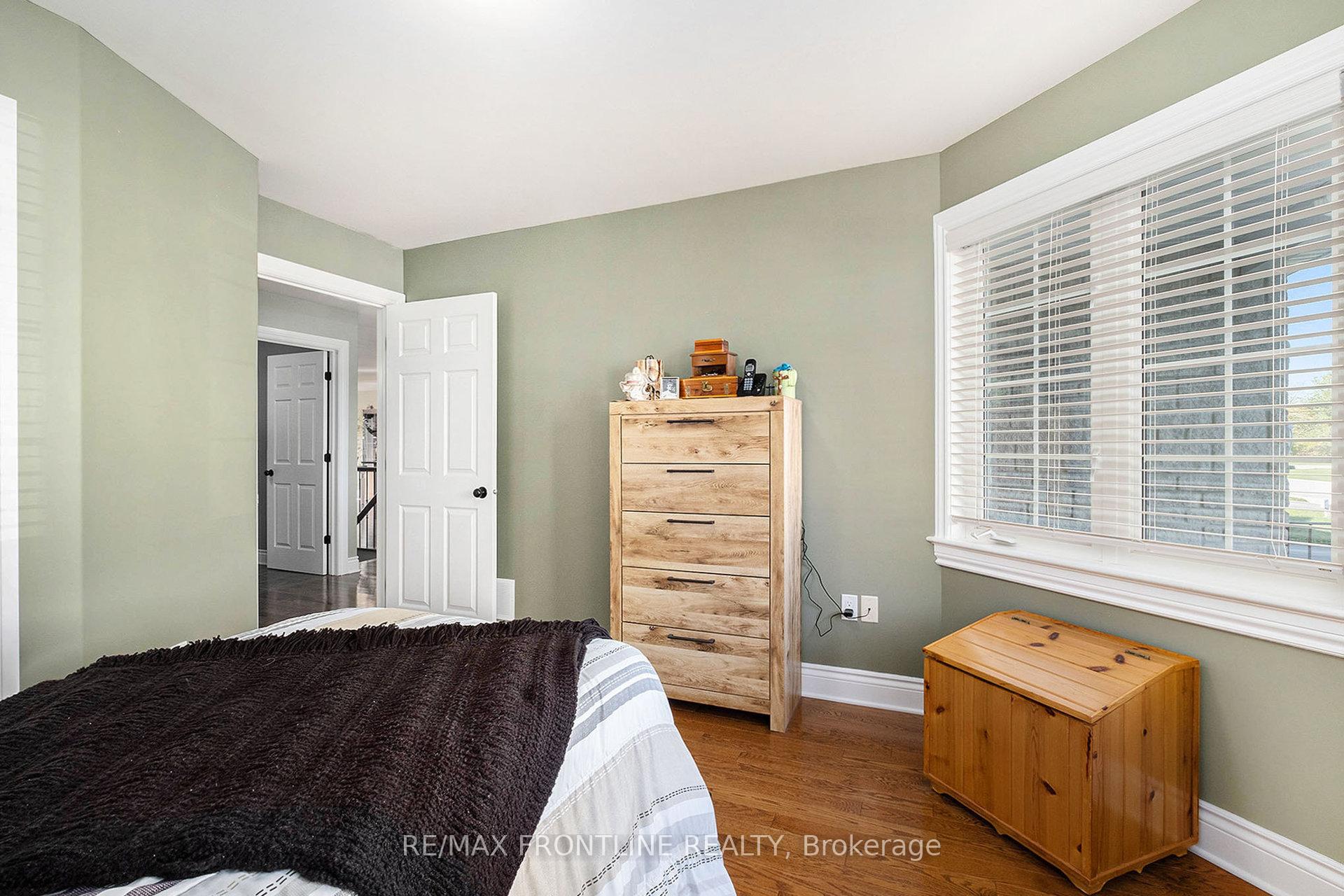 Photo 21 of 53 Lee Avenue, Smiths Falls — HOMEH
