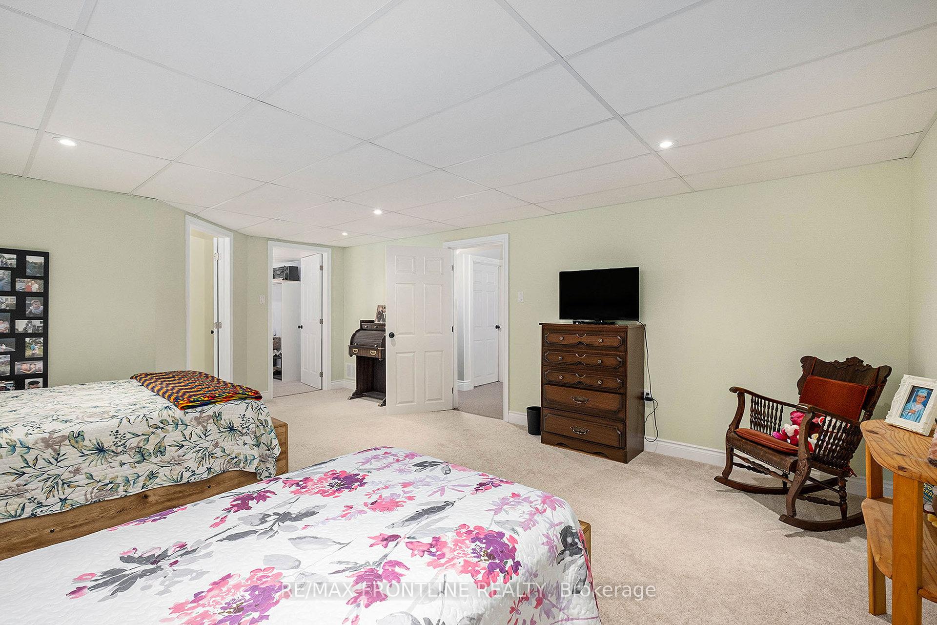 Photo 24 of 53 Lee Avenue, Smiths Falls — HOMEH