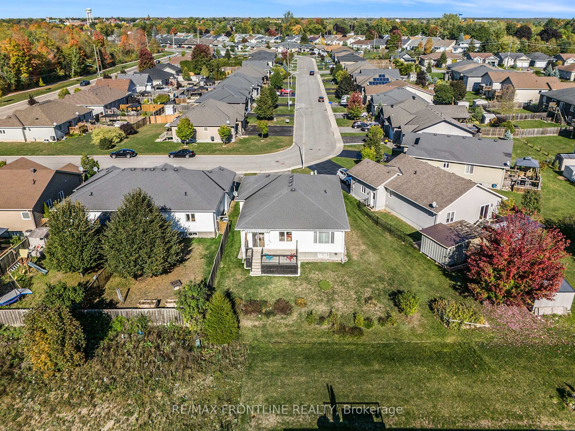 Photo 31 of 53 Lee Avenue, Smiths Falls — HOMEH