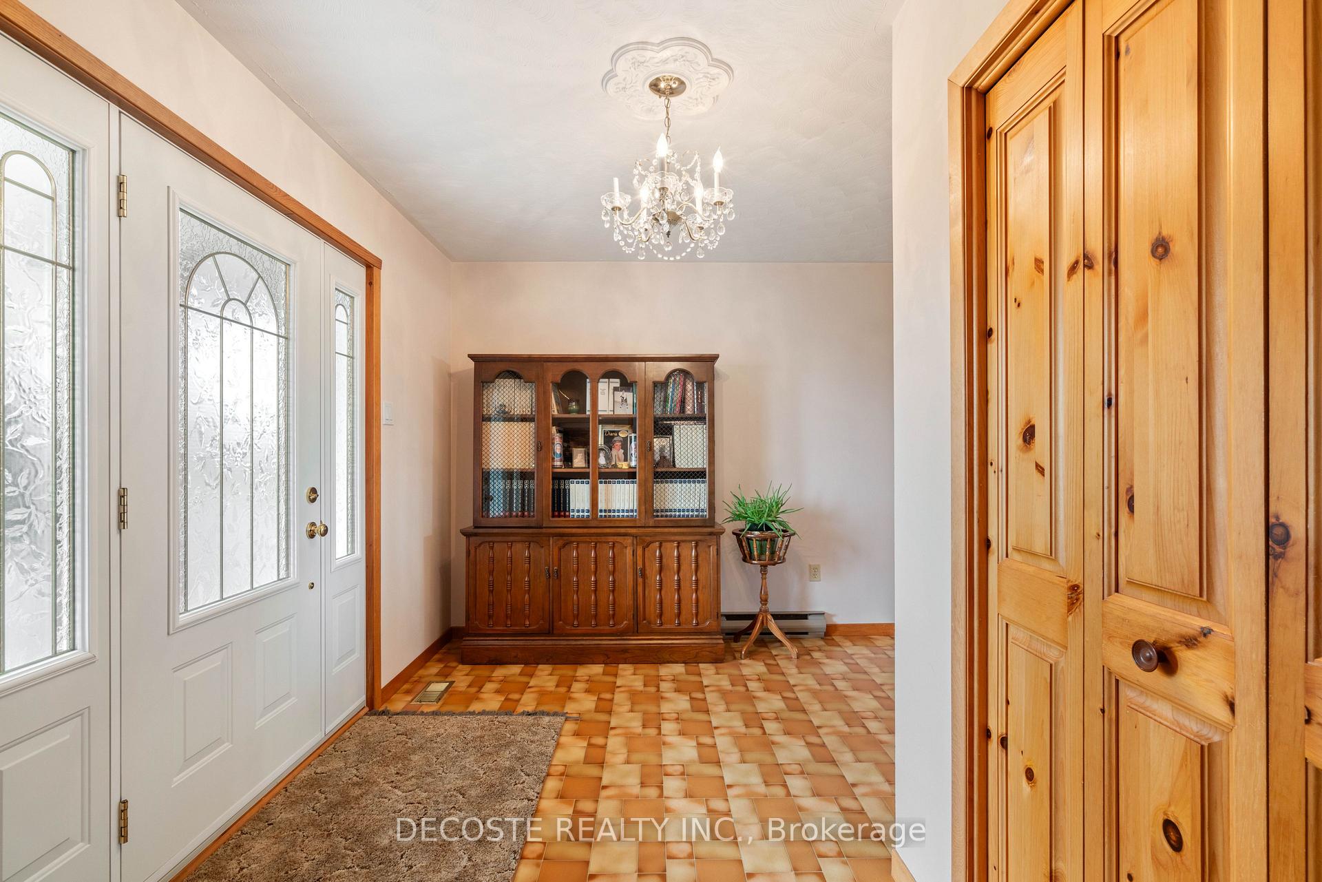 Photo 3 of 20611 Concession 5 Road, South Glengarry, South Glengarry (Lancaster) Twp — HOMEH