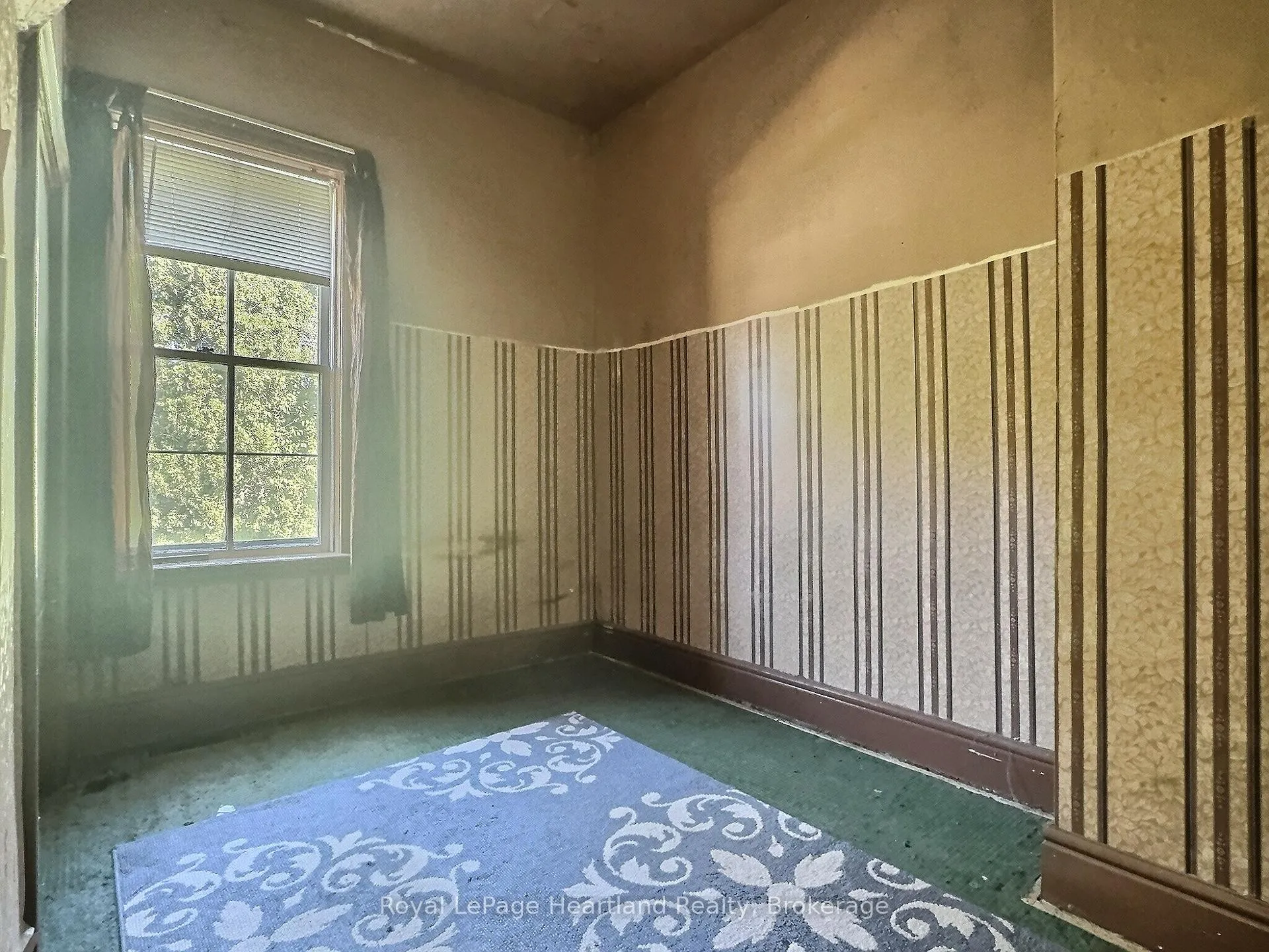 Photo 19 of 34 Main Street S, South Huron, Exeter — HOMEH
