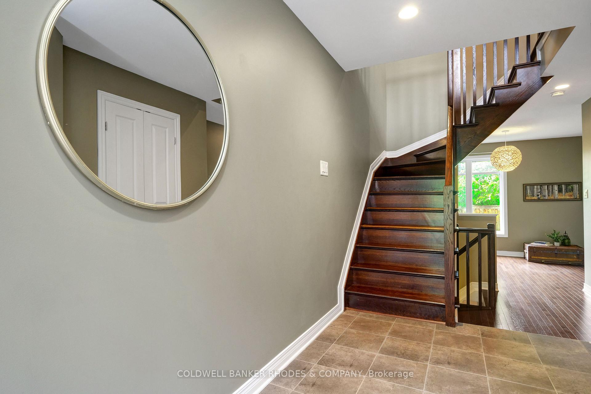 Photo 3 of 204 Accolade Private, Ottawa, Craig Henry/Woodvale — HOMEH