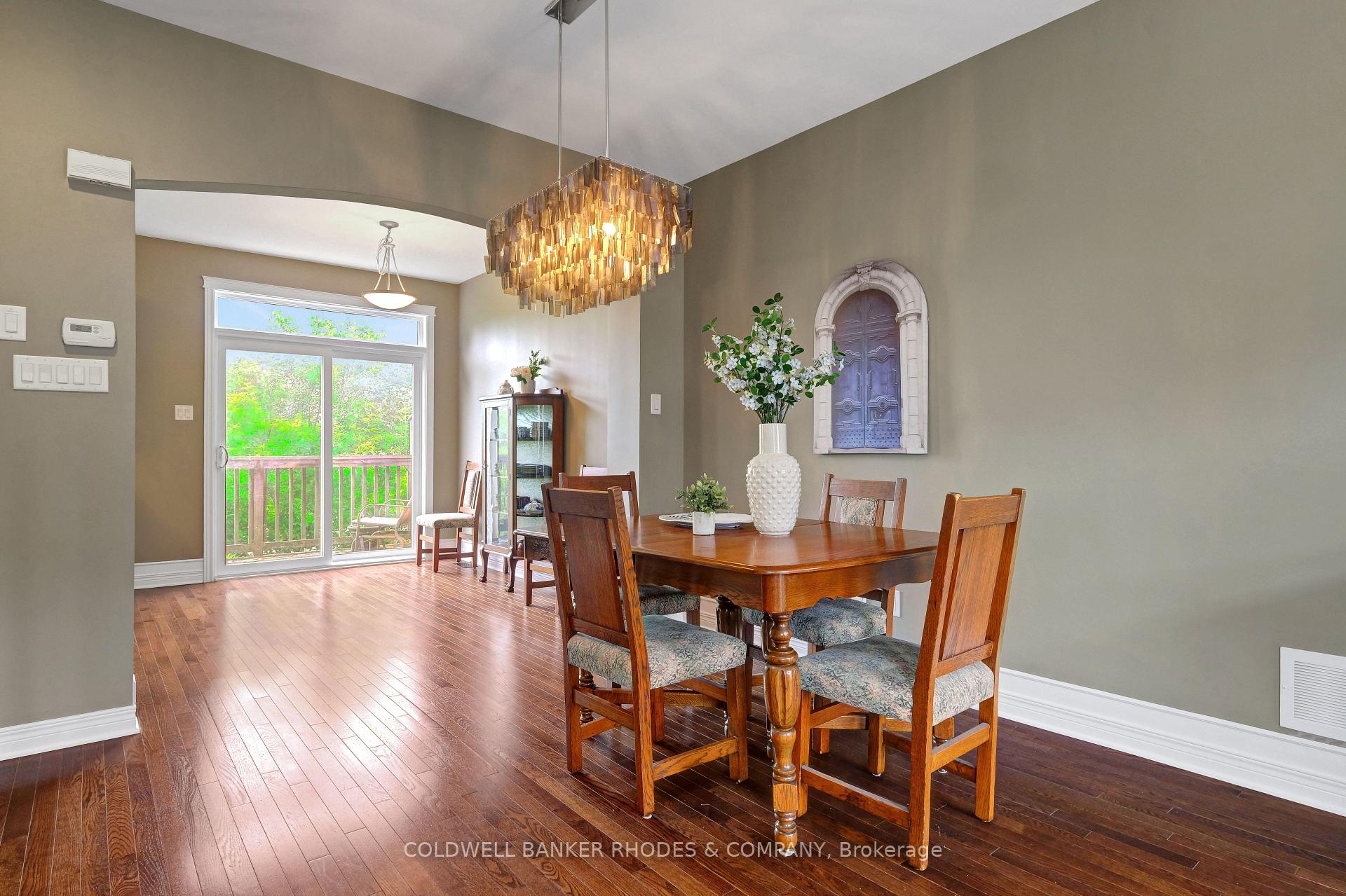 Photo 9 of 204 Accolade Private, Ottawa, Craig Henry/Woodvale — HOMEH