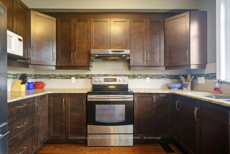 Photo 13 of 204 Accolade Private, Ottawa, Craig Henry/Woodvale — HOMEH