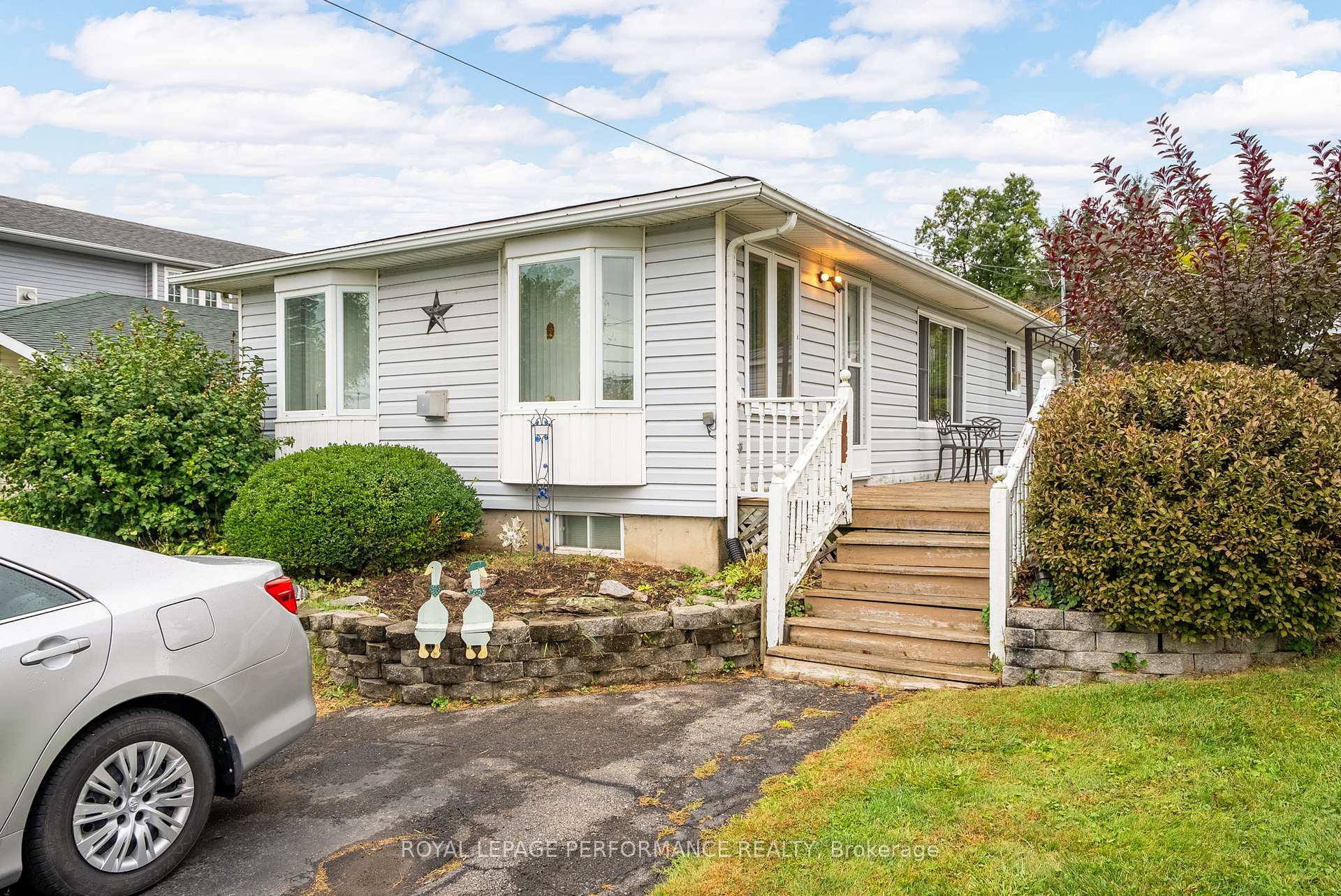 Photo 3 of 18329 County Rd 2, South Glengarry, South Glengarry (Charlottenburgh) Twp — HOMEH