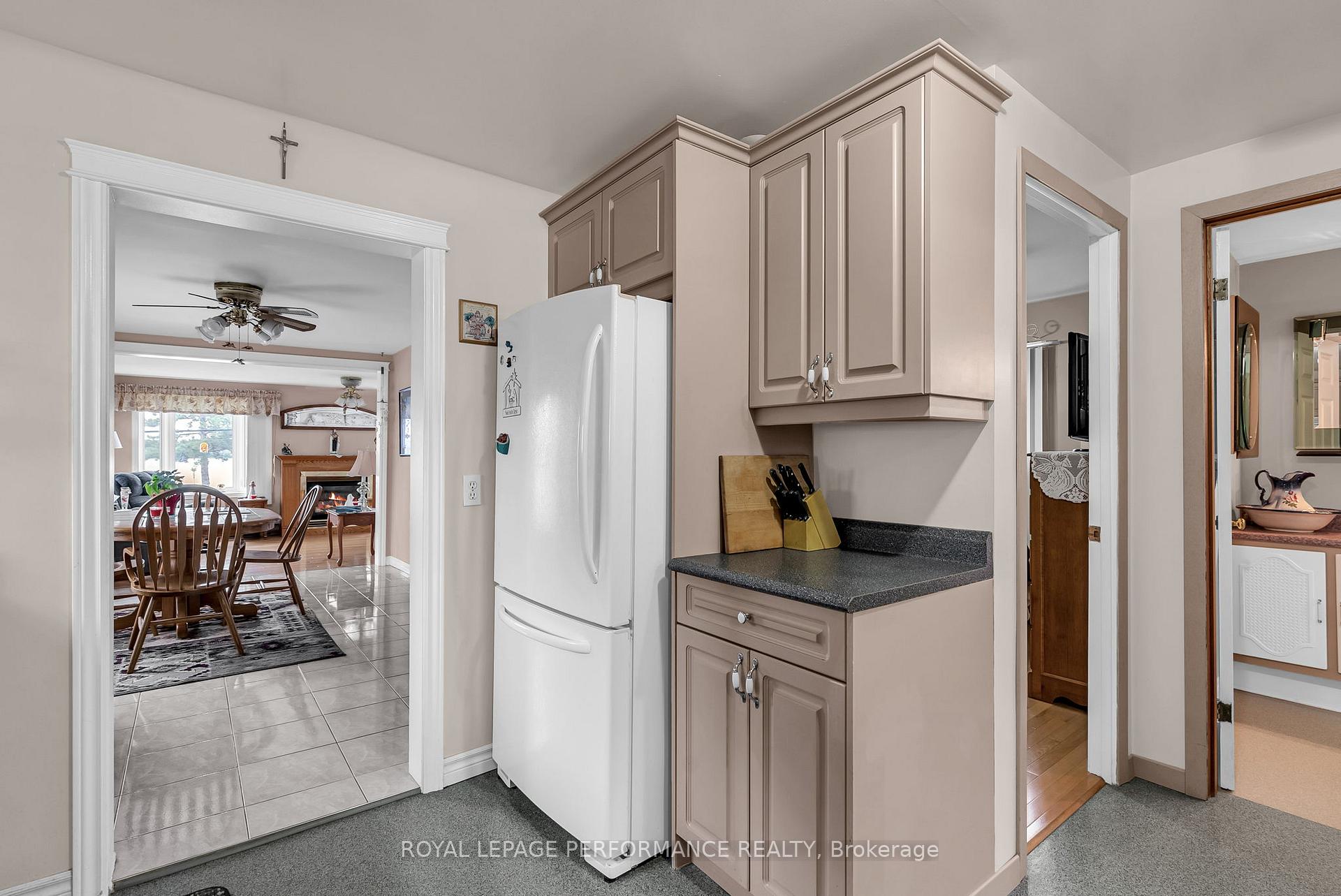 Photo 11 of 18329 County Rd 2, South Glengarry, South Glengarry (Charlottenburgh) Twp — HOMEH