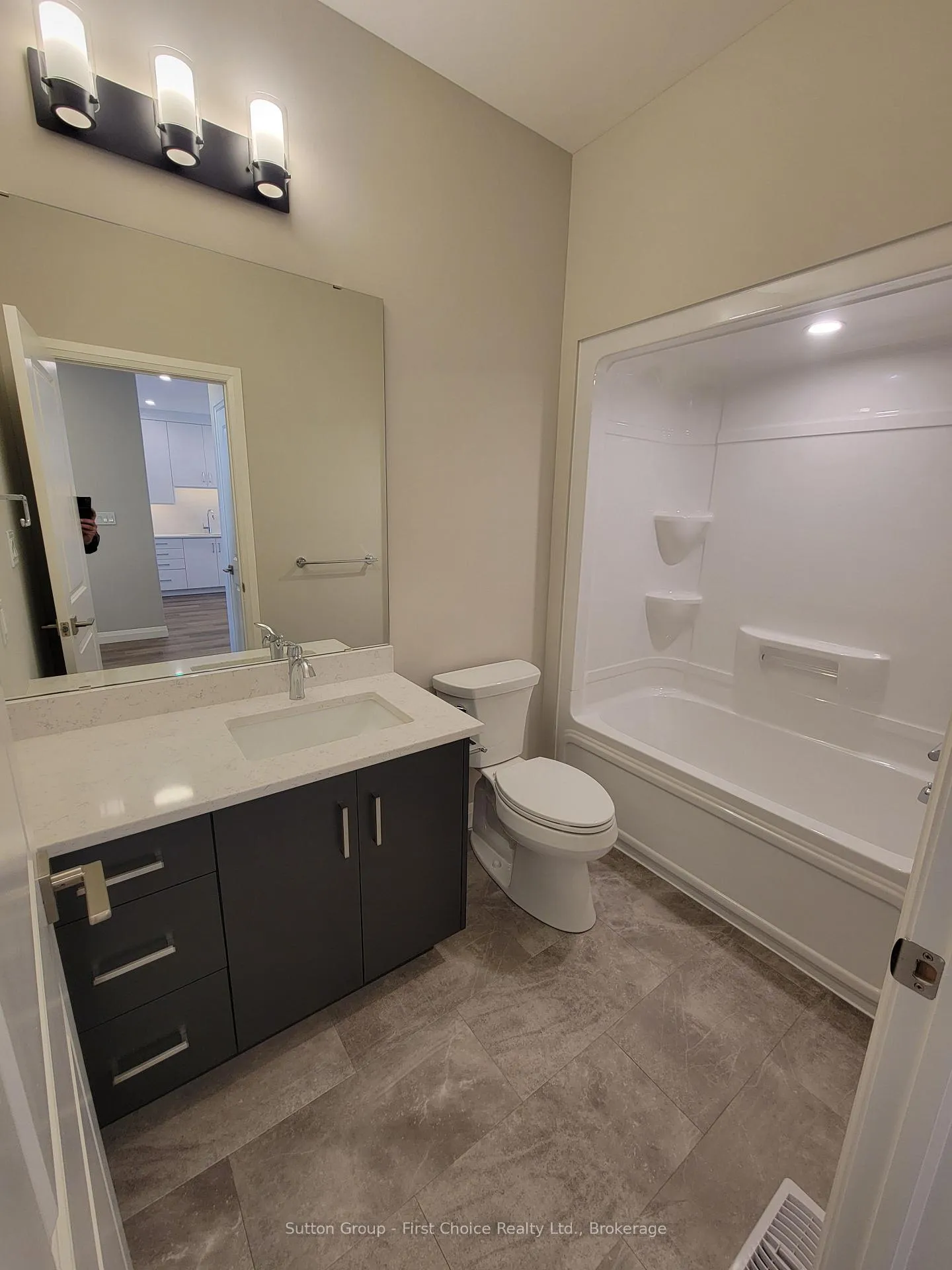 Photo 12 of 119 Rowe Avenue, South Huron, Exeter — HOMEH