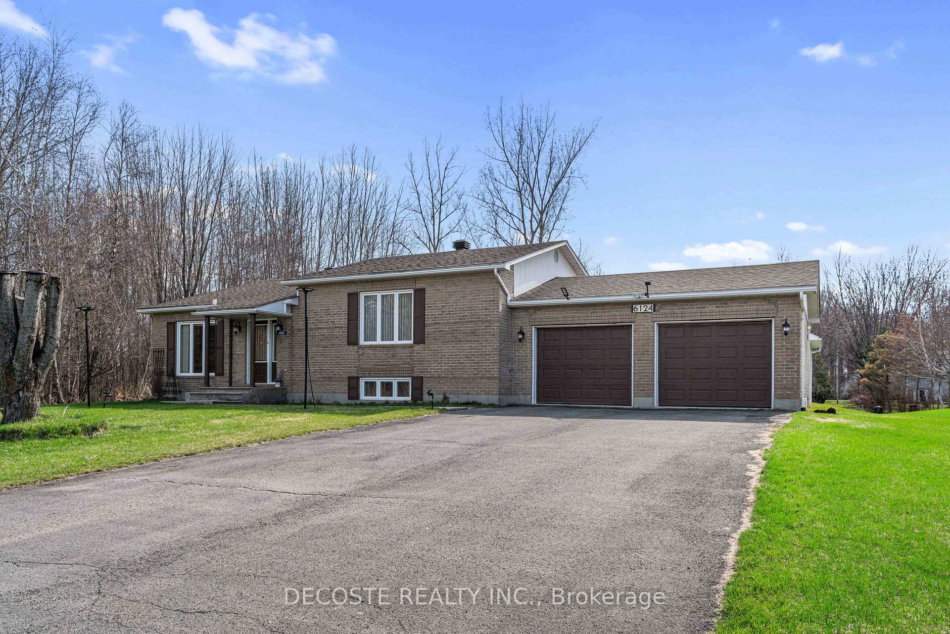 Photo 1 of 6124 MacBain Street, South Glengarry, South Glengarry (Lancaster) Twp — HOMEH