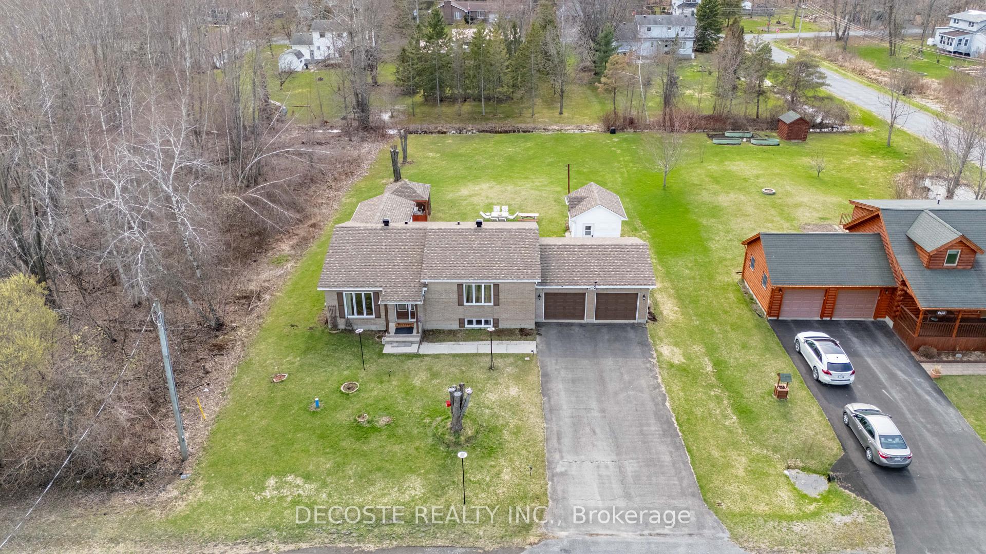 Photo 3 of 6124 MacBain Street, South Glengarry, South Glengarry (Lancaster) Twp — HOMEH