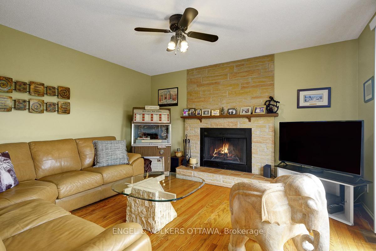 Photo 23 of 59 Charing Road, Ottawa, Craig Henry/Woodvale — HOMEH