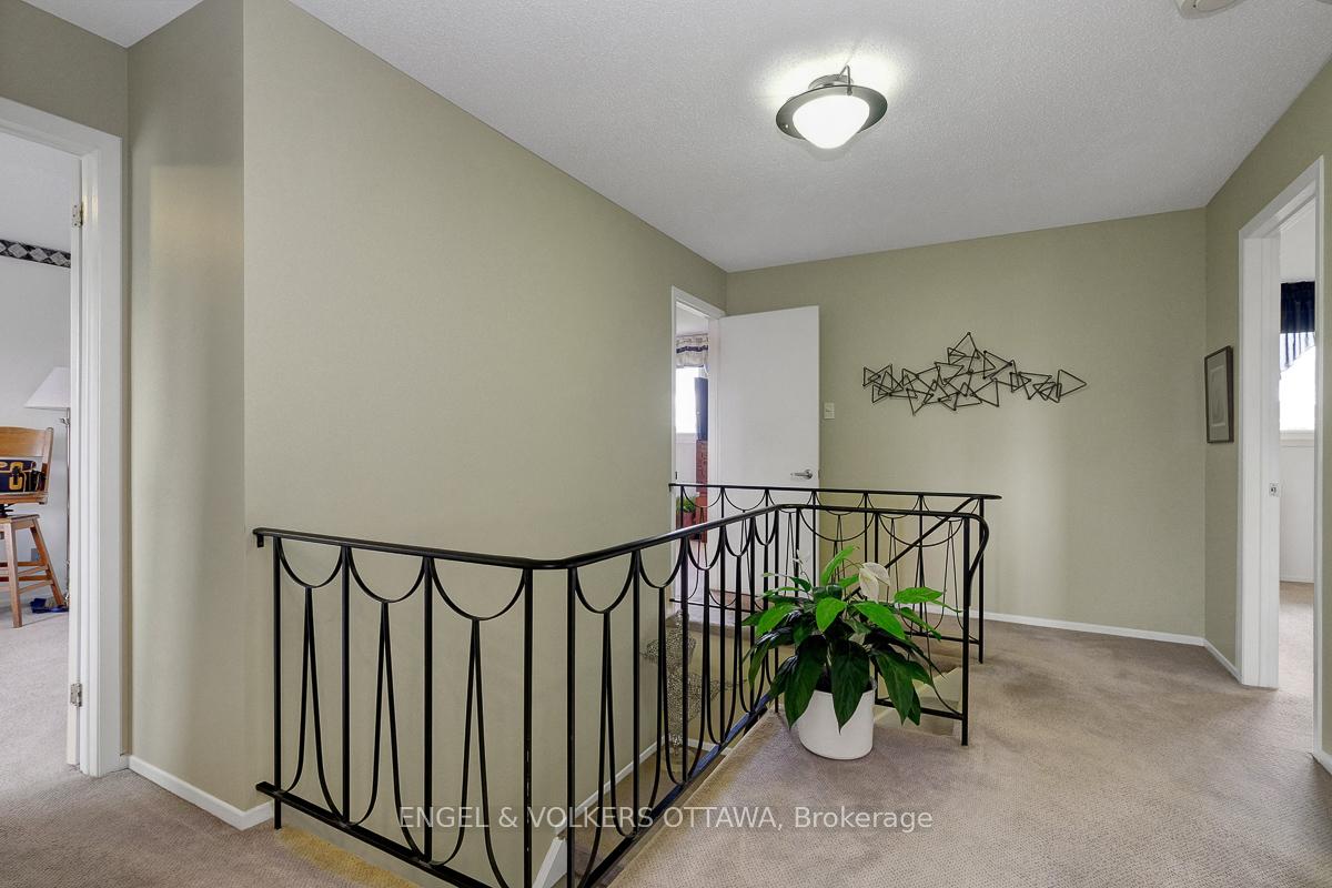 Photo 28 of 59 Charing Road, Ottawa, Craig Henry/Woodvale — HOMEH