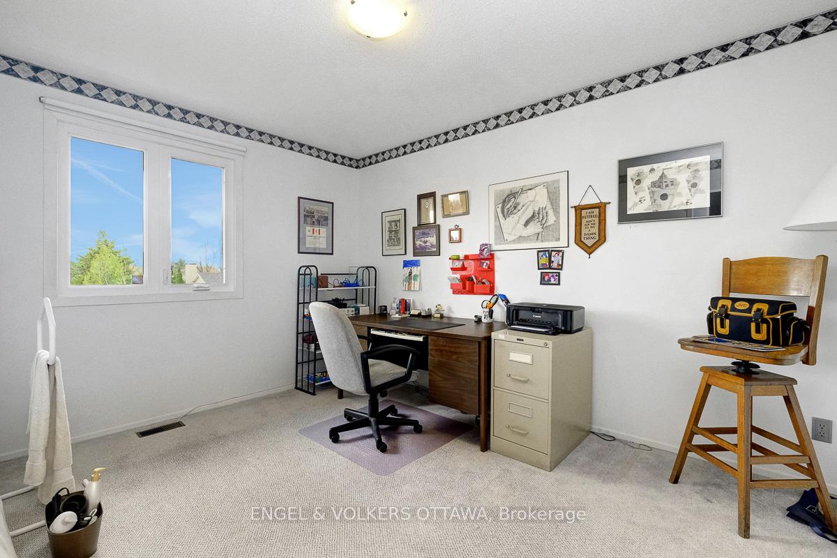 Photo 34 of 59 Charing Road, Ottawa, Craig Henry/Woodvale — HOMEH