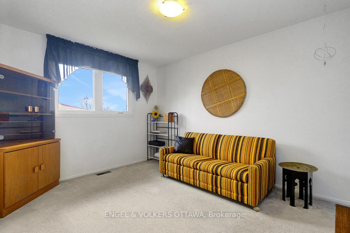 Photo 35 of 59 Charing Road, Ottawa, Craig Henry/Woodvale — HOMEH